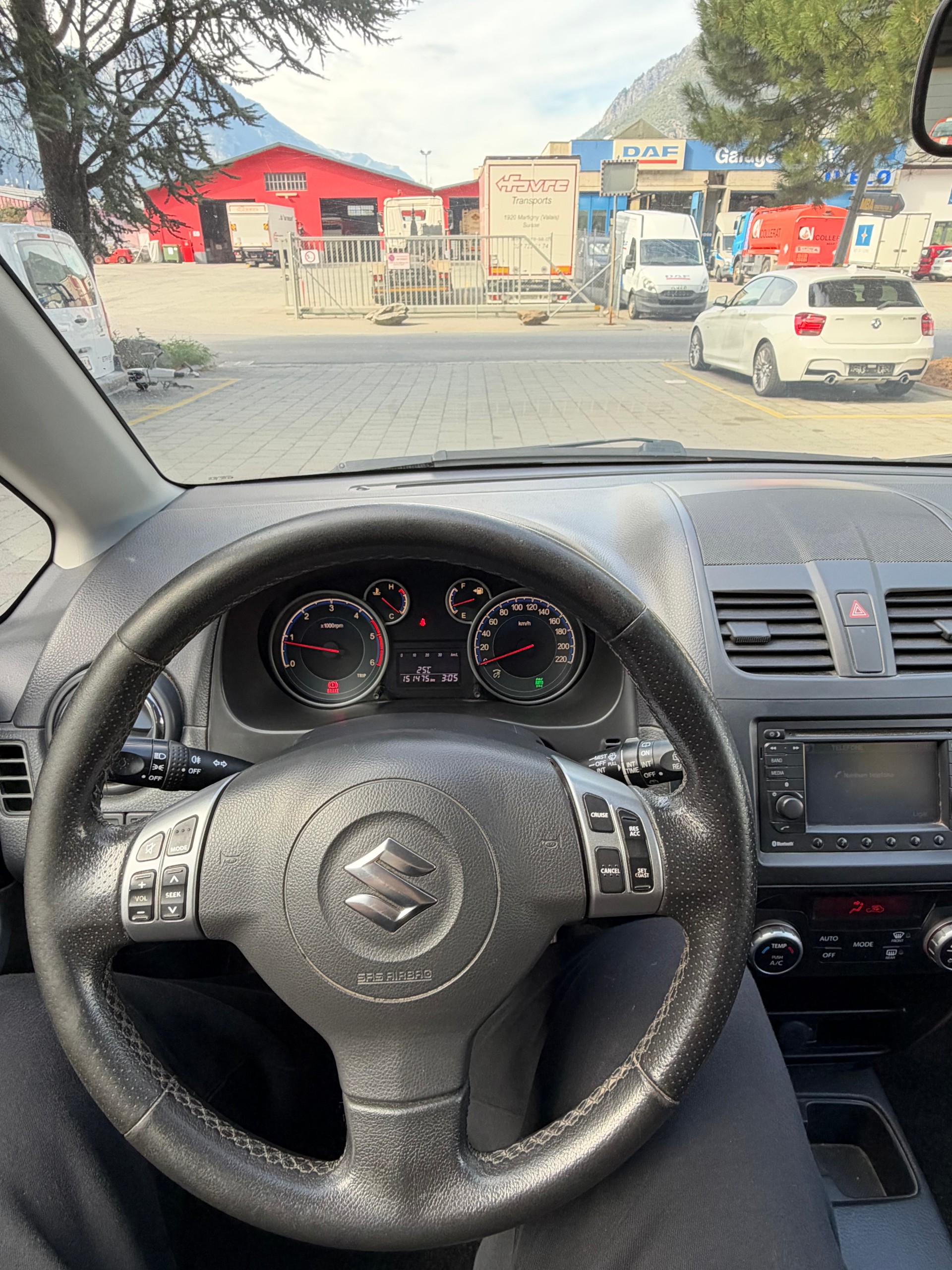 SUZUKI SX4-image-6