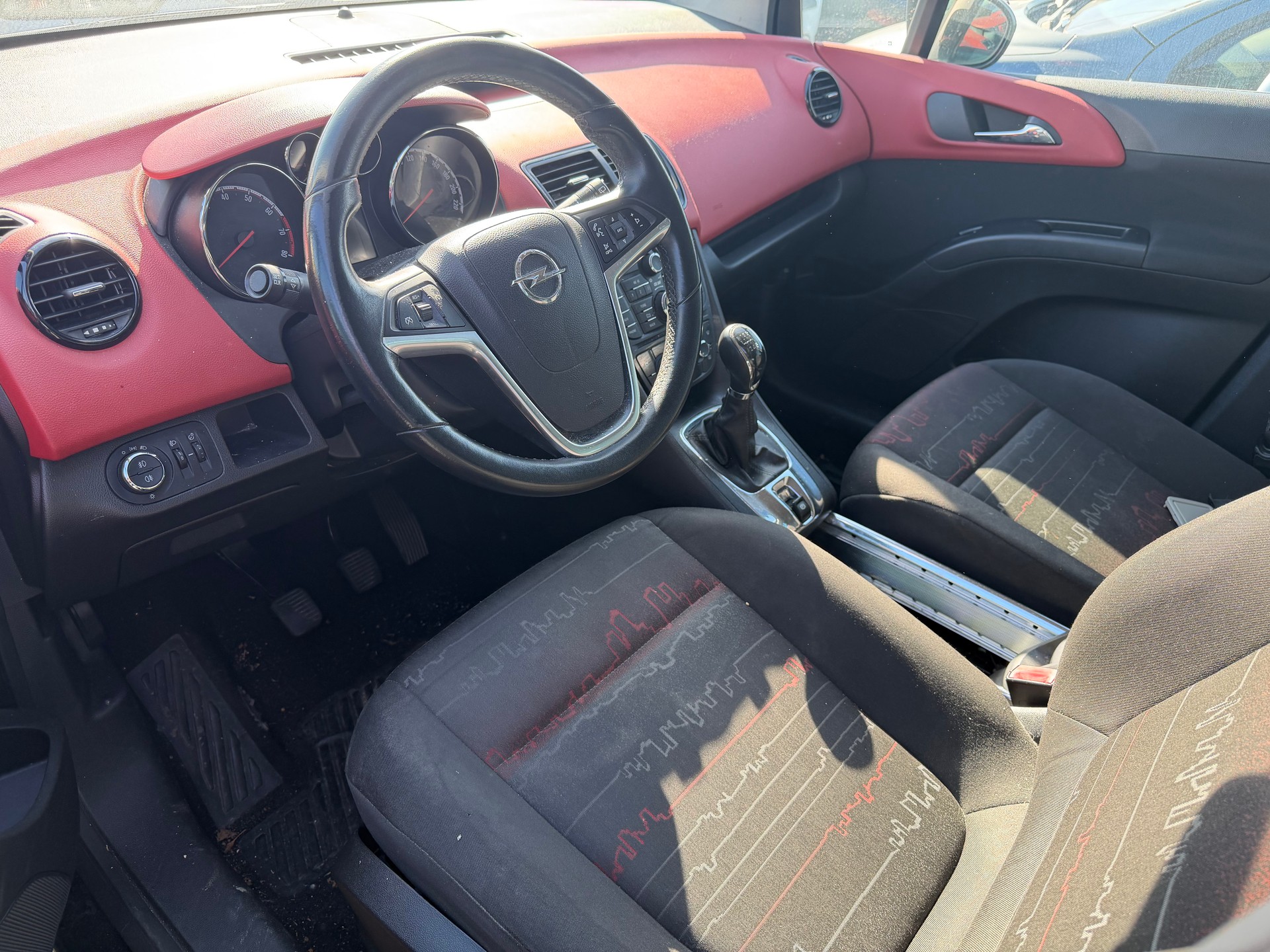 OPEL Meriva 1.4 Turbo Enjoy-image-5