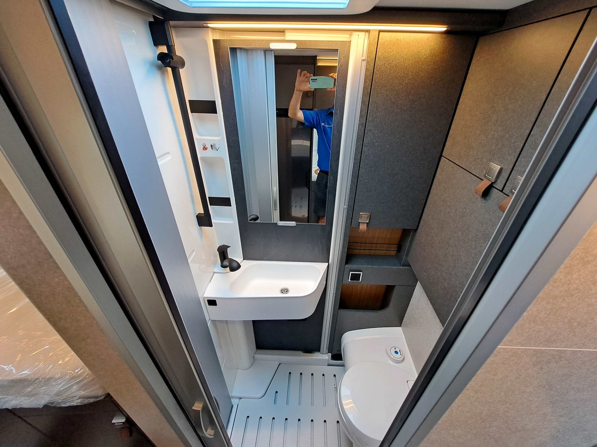HYMER ML T 570 CrossOver-image-4