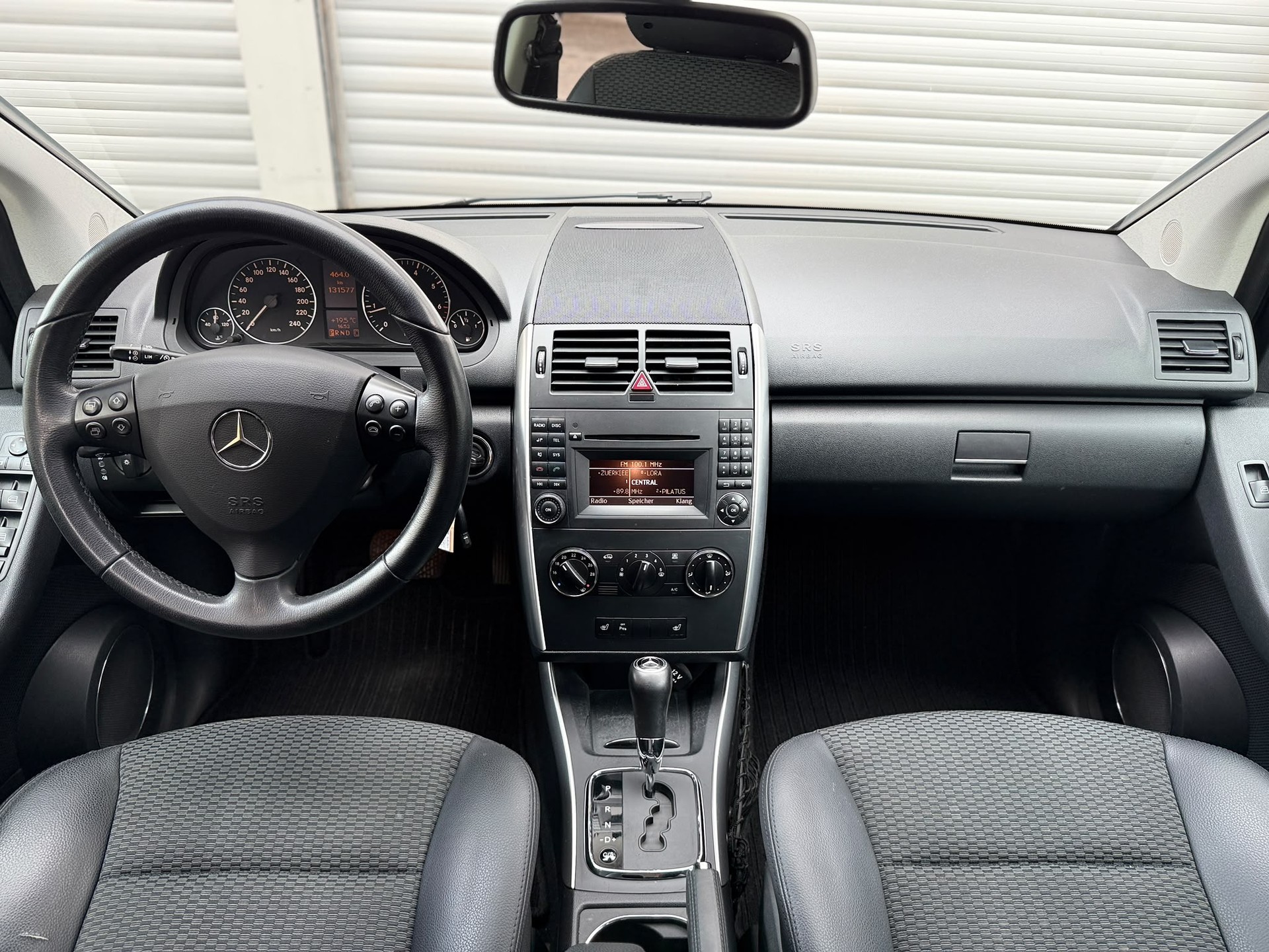 MERCEDES-BENZ A 180 Avantgarde-image-11