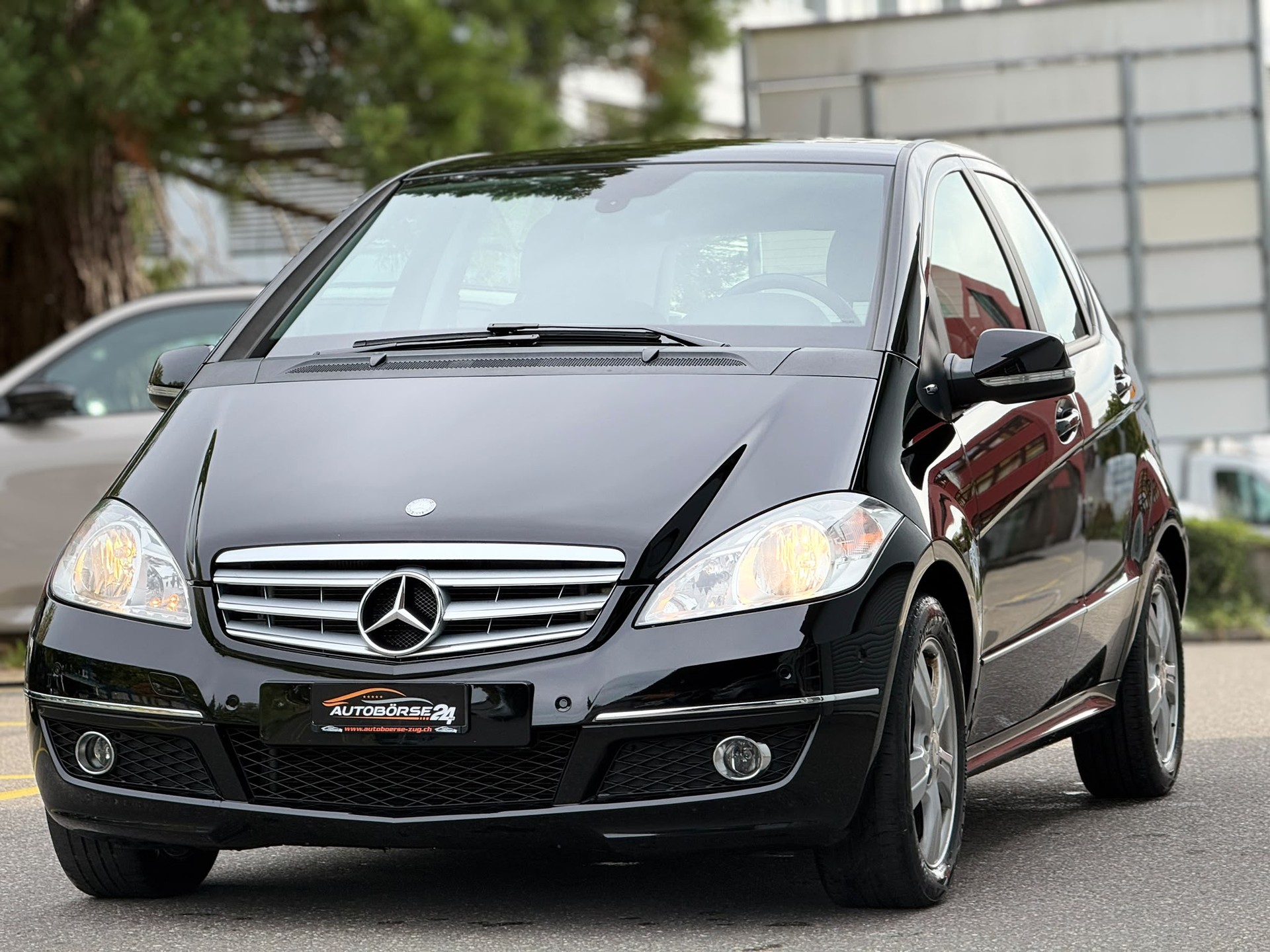 MERCEDES-BENZ A 180 Avantgarde