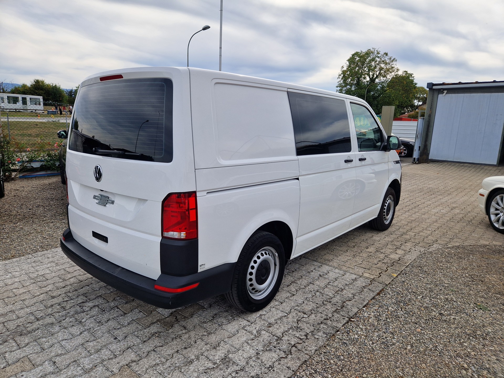 VW T6.1 2.0 TDI-image-4