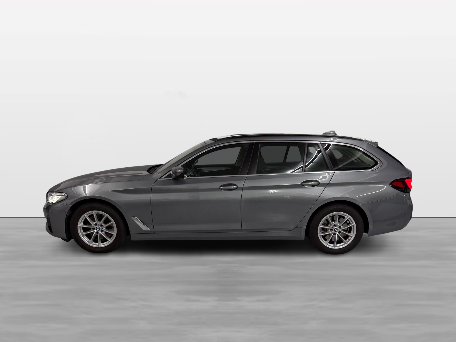BMW 520d xDrive 48V Touring Steptronic-image-2