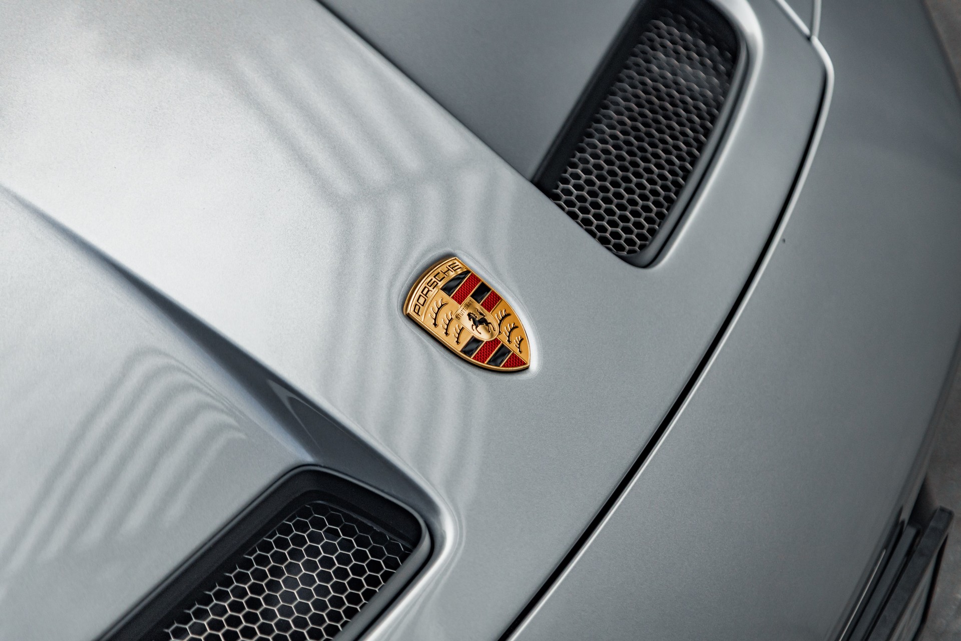 PORSCHE 911 Carrera GT3 PDK Touring-image-24