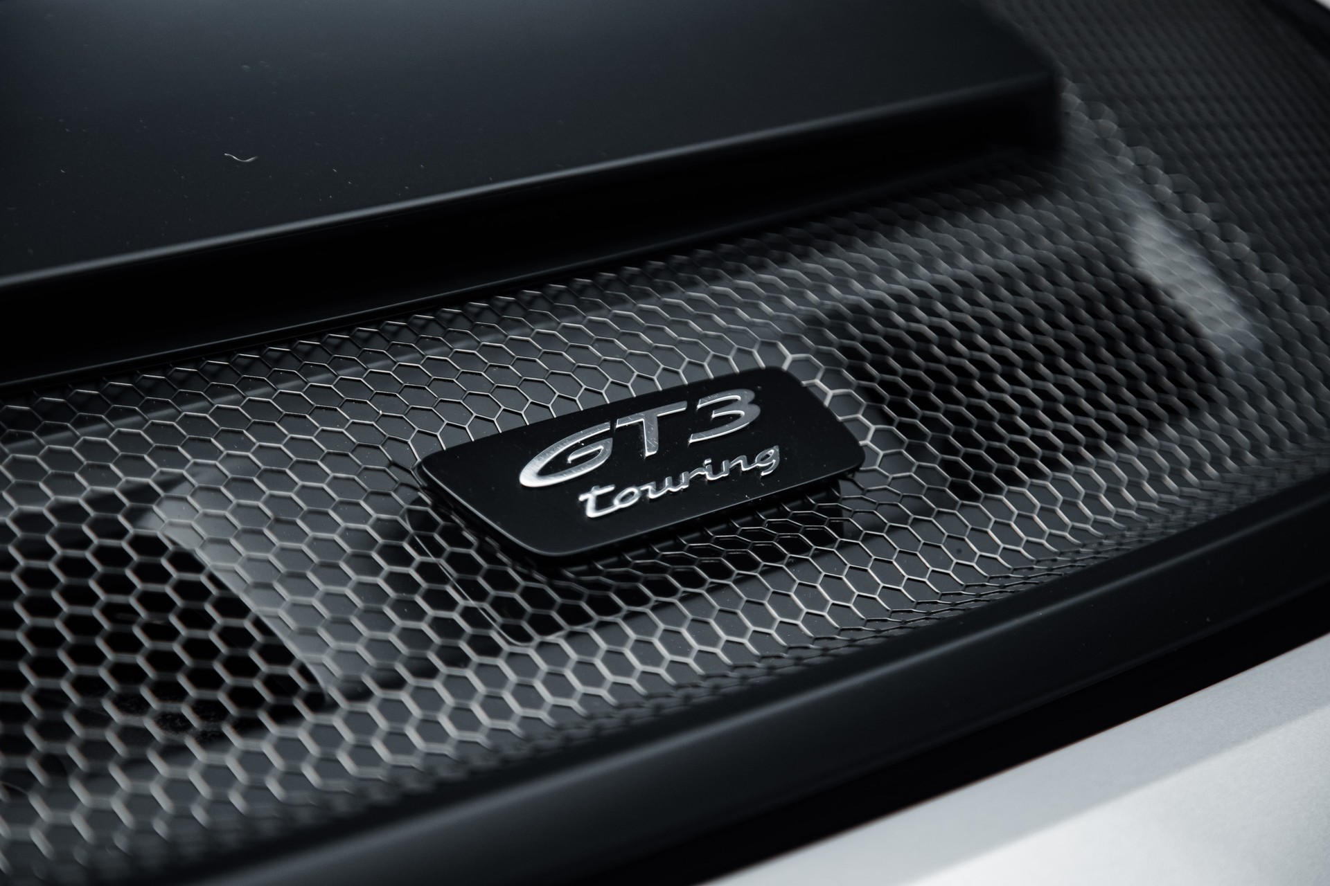 PORSCHE 911 Carrera GT3 PDK Touring-image-18