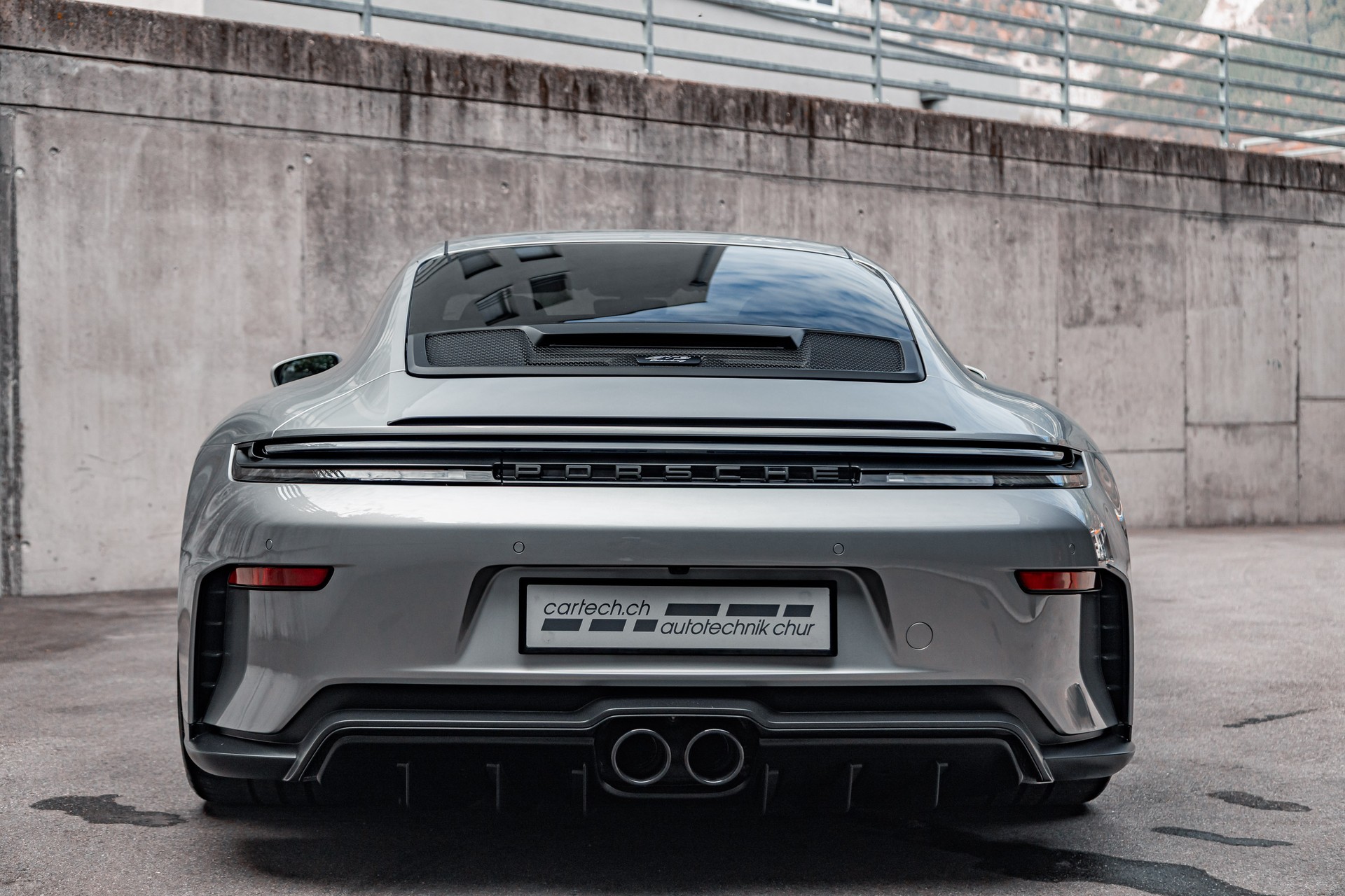 PORSCHE 911 Carrera GT3 PDK Touring-image-25