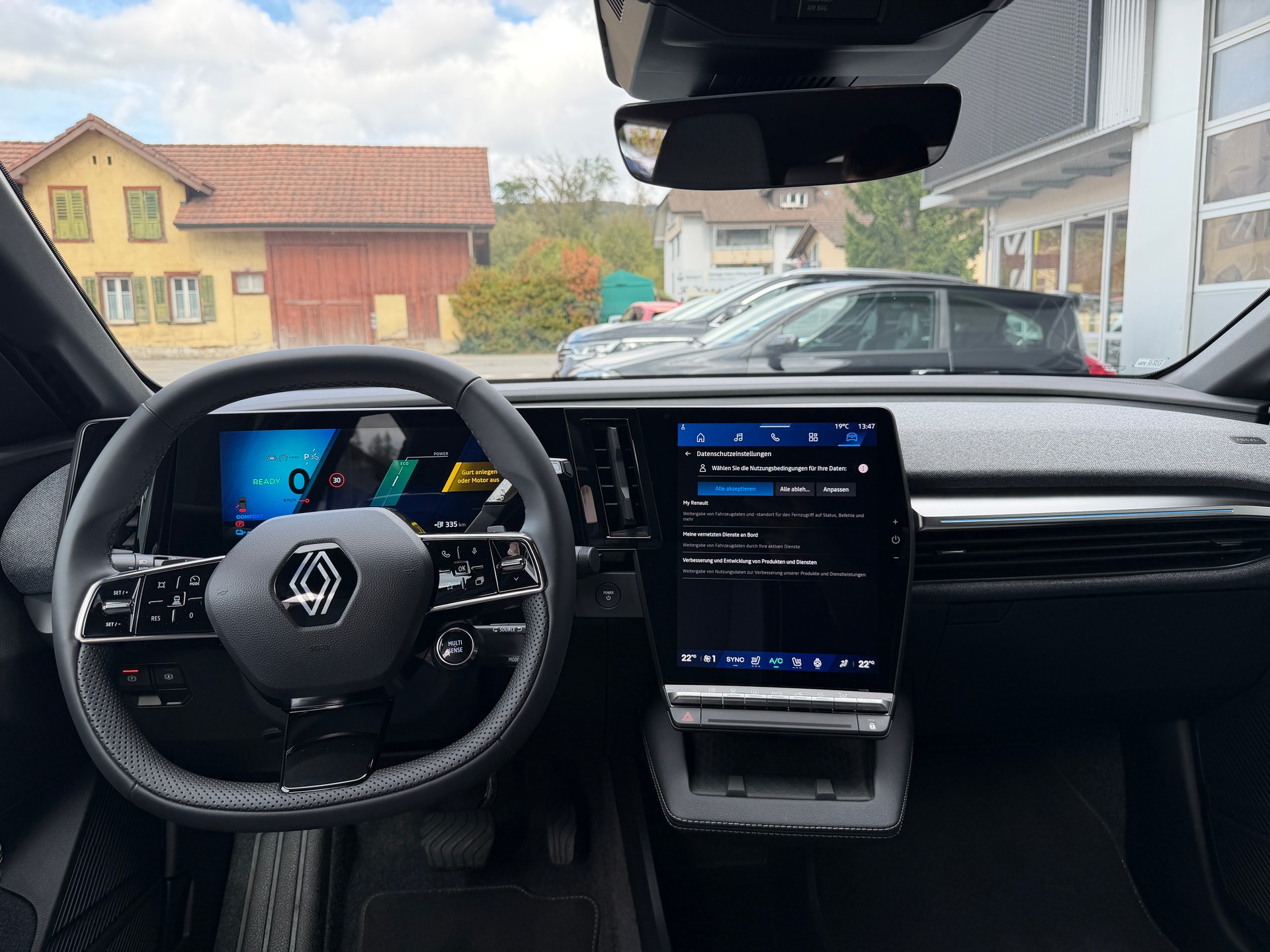 RENAULT Mégane E-Tech techno-image-5