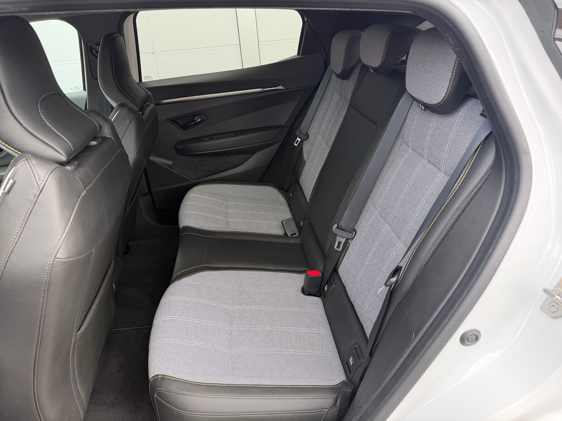 RENAULT Mégane E-Tech techno-image-7