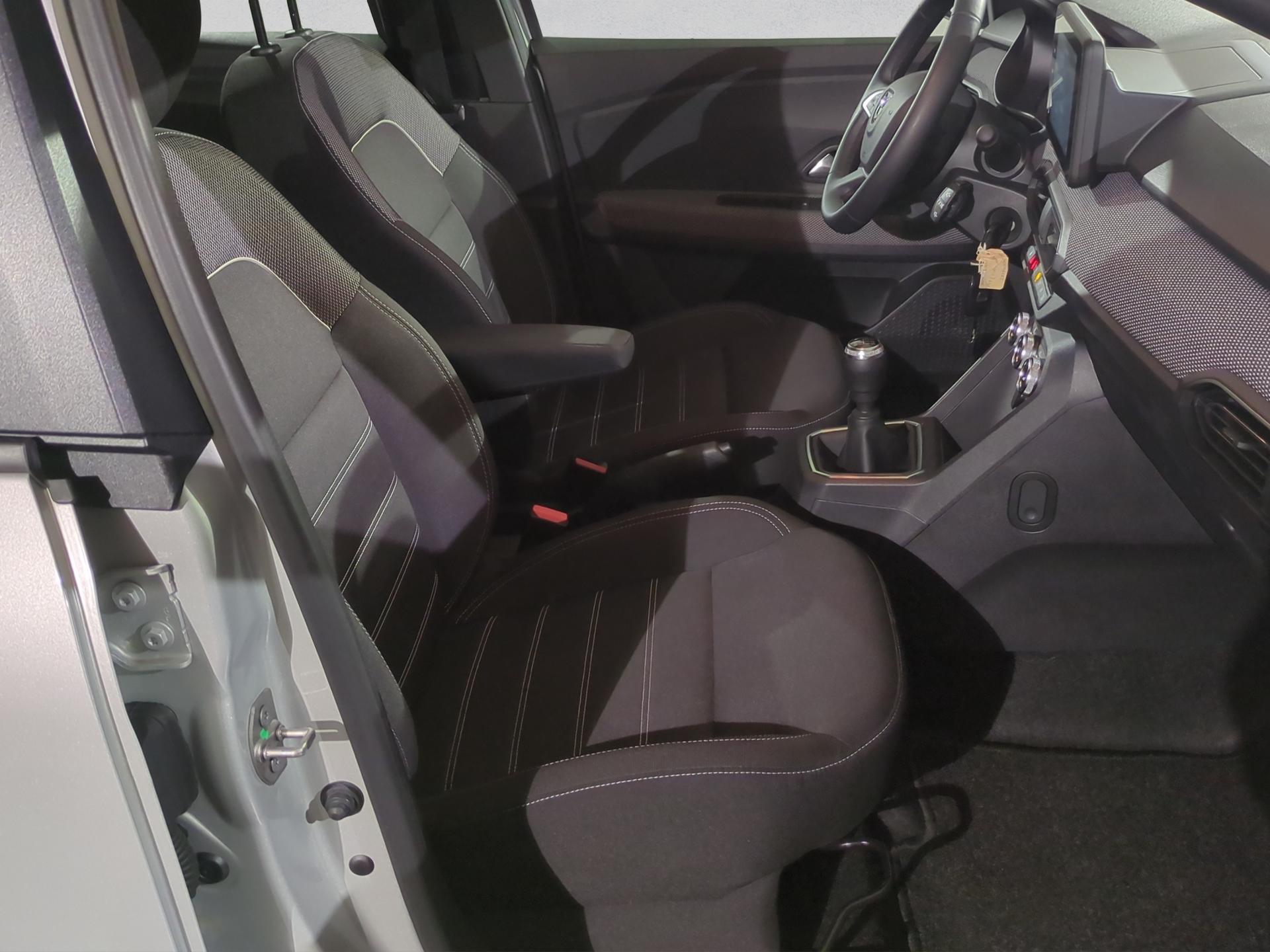 DACIA Jogger TCe 110 Comfort-image-15