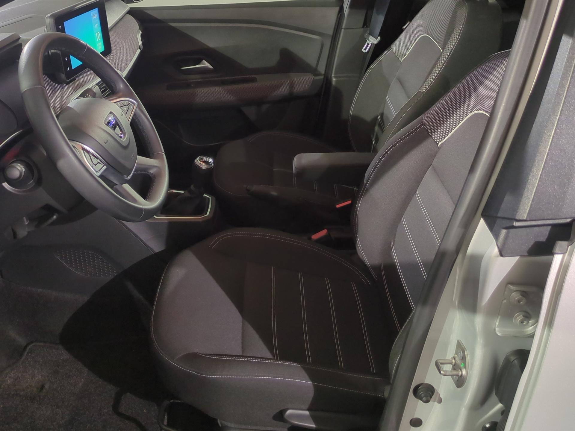 DACIA Jogger TCe 110 Comfort-image-8