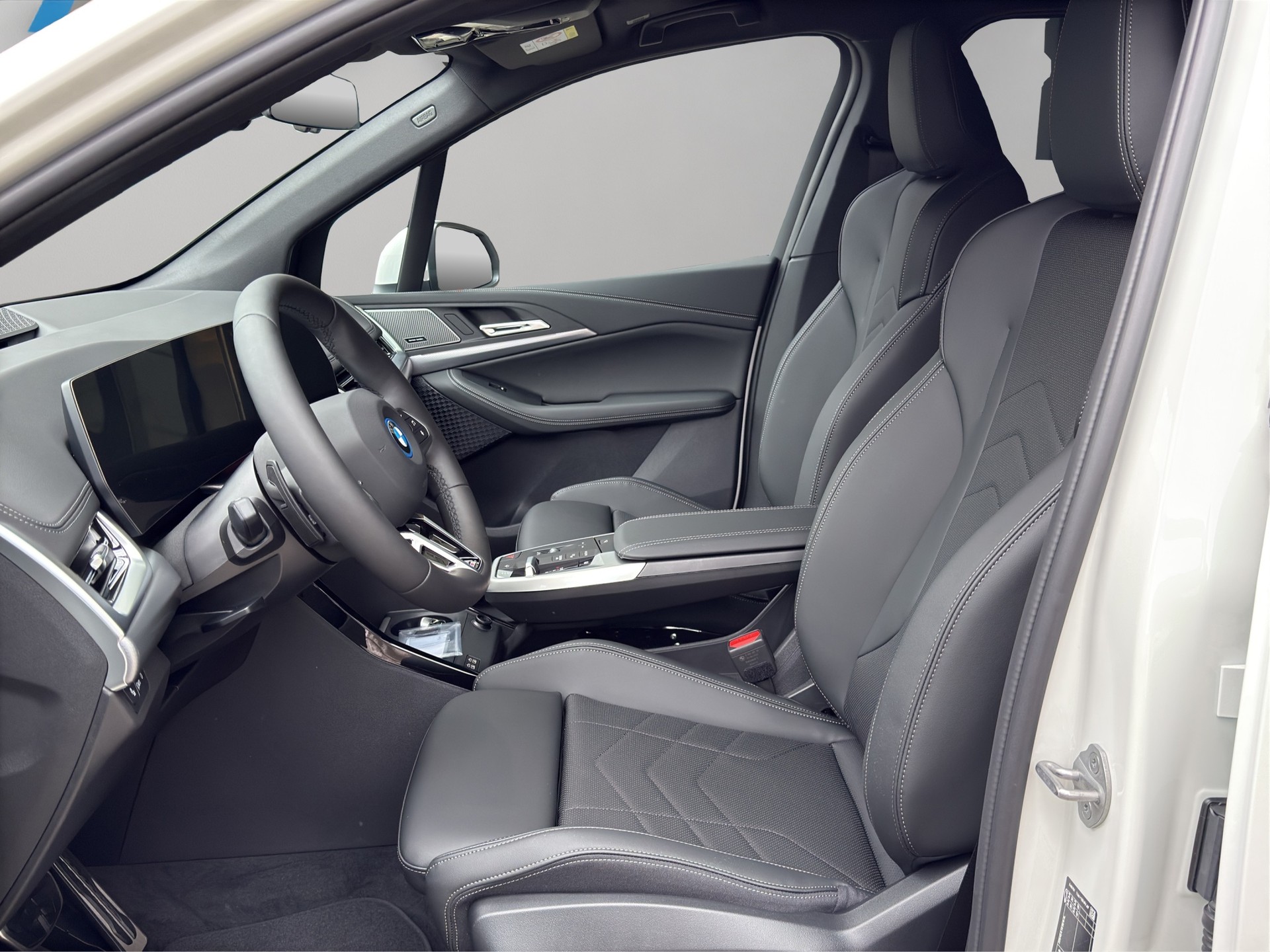 BMW 225e xDrive Active Tourer M Sport-image-9