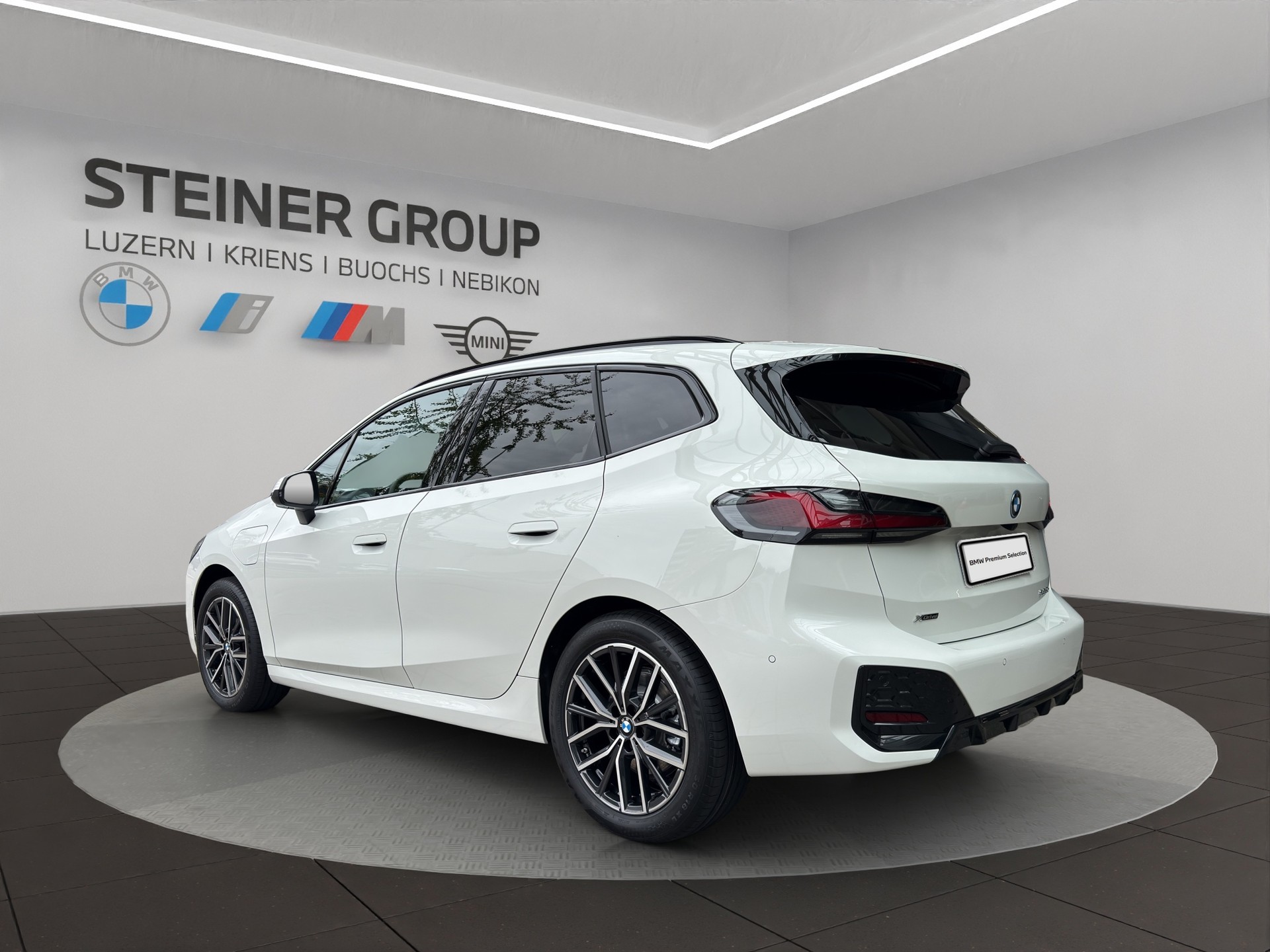 BMW 225e xDrive Active Tourer M Sport-image-6