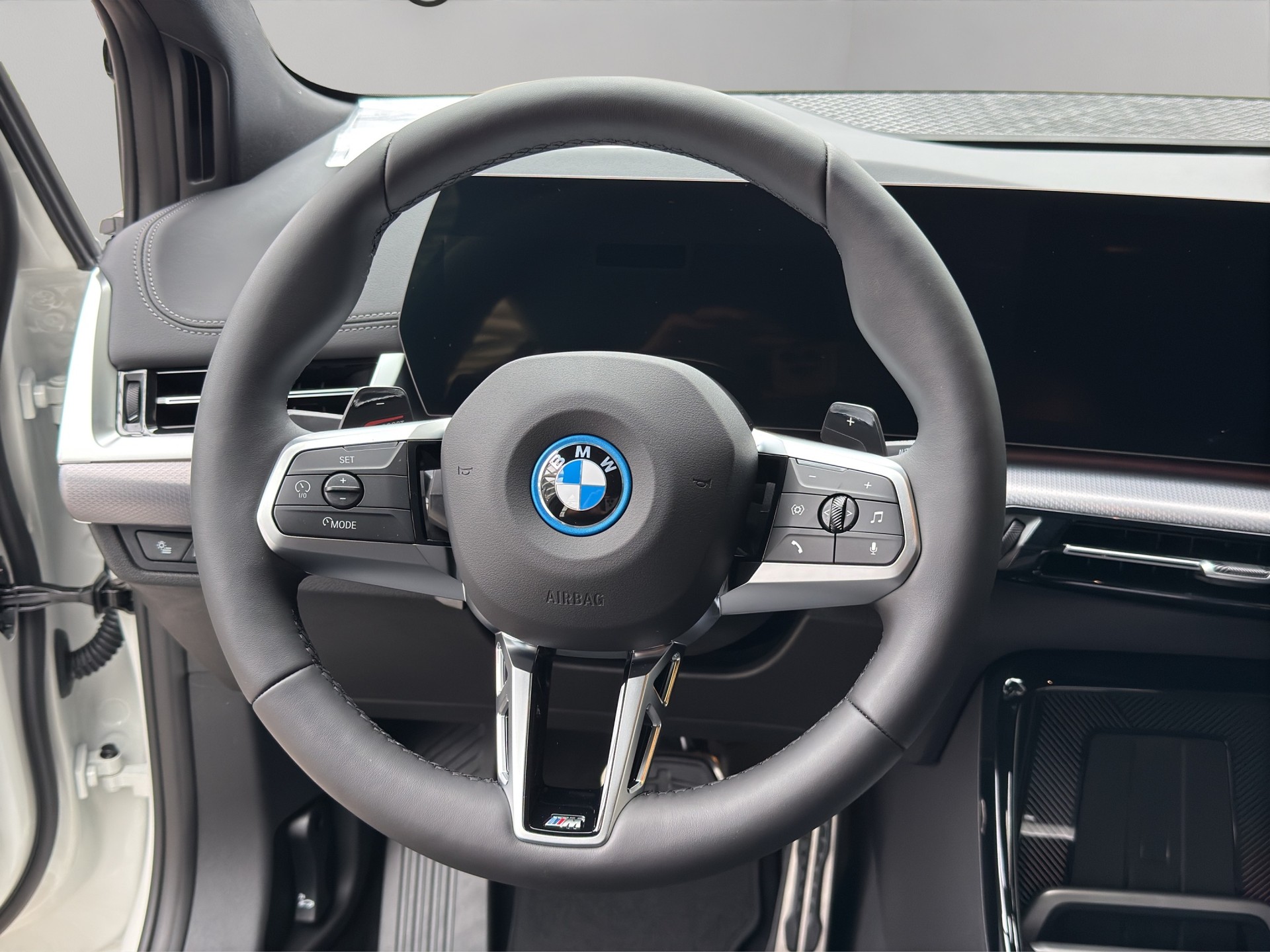 BMW 225e xDrive Active Tourer M Sport-image-12