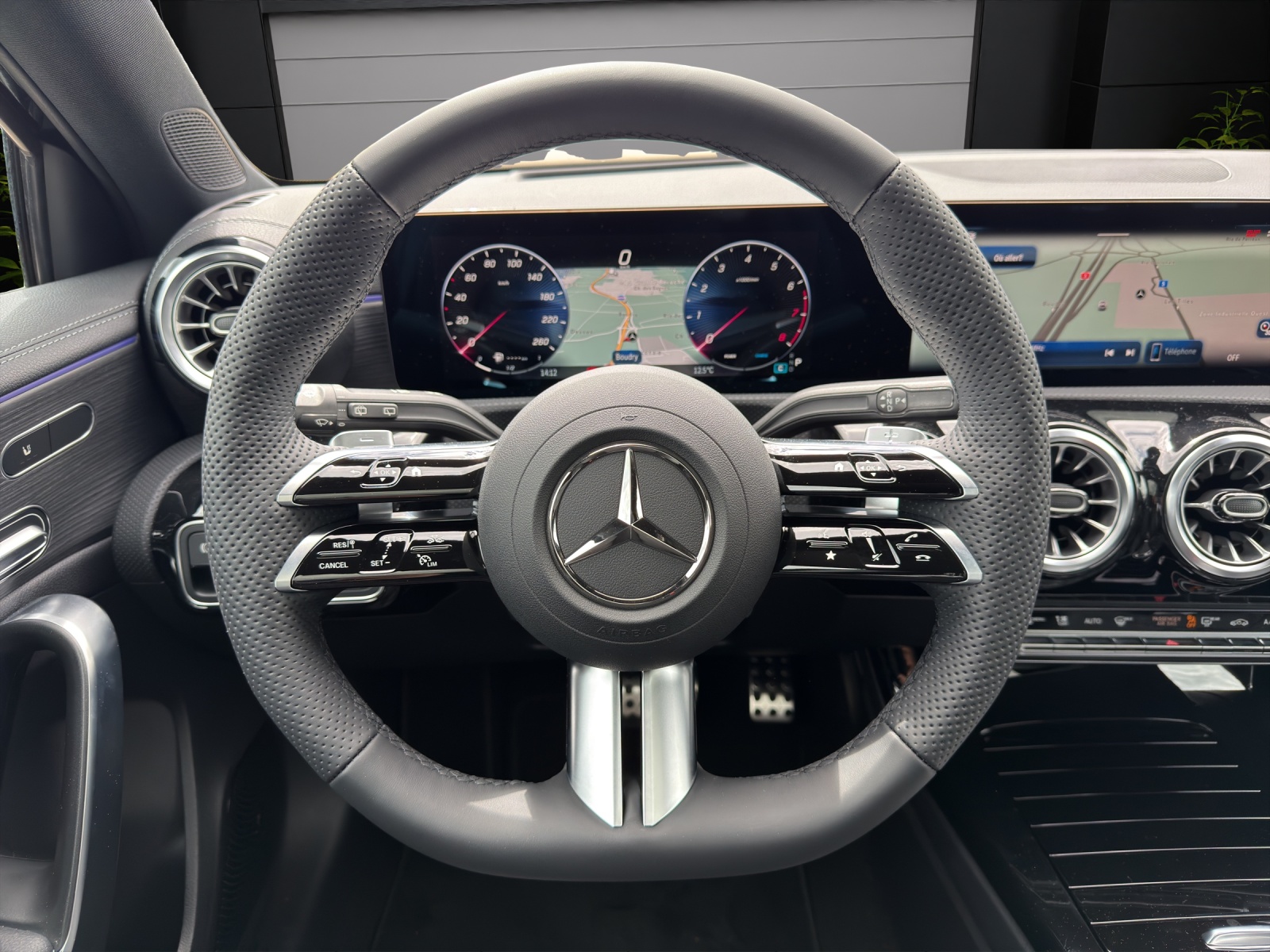 MERCEDES-BENZ A 220 4Matic 8G-DCT-image-8