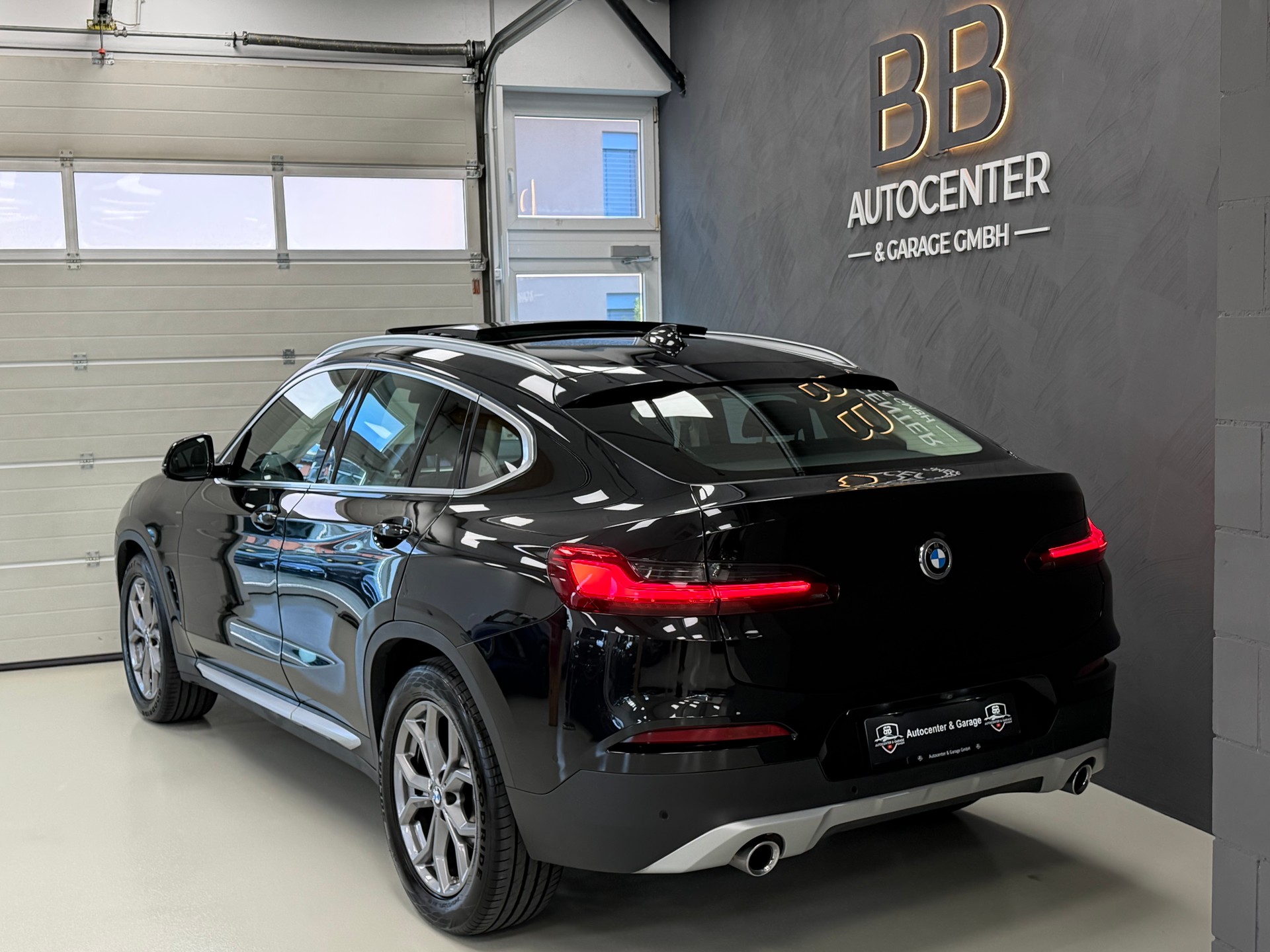 BMW X4 xDrive 20d xLine Steptronic-image-5