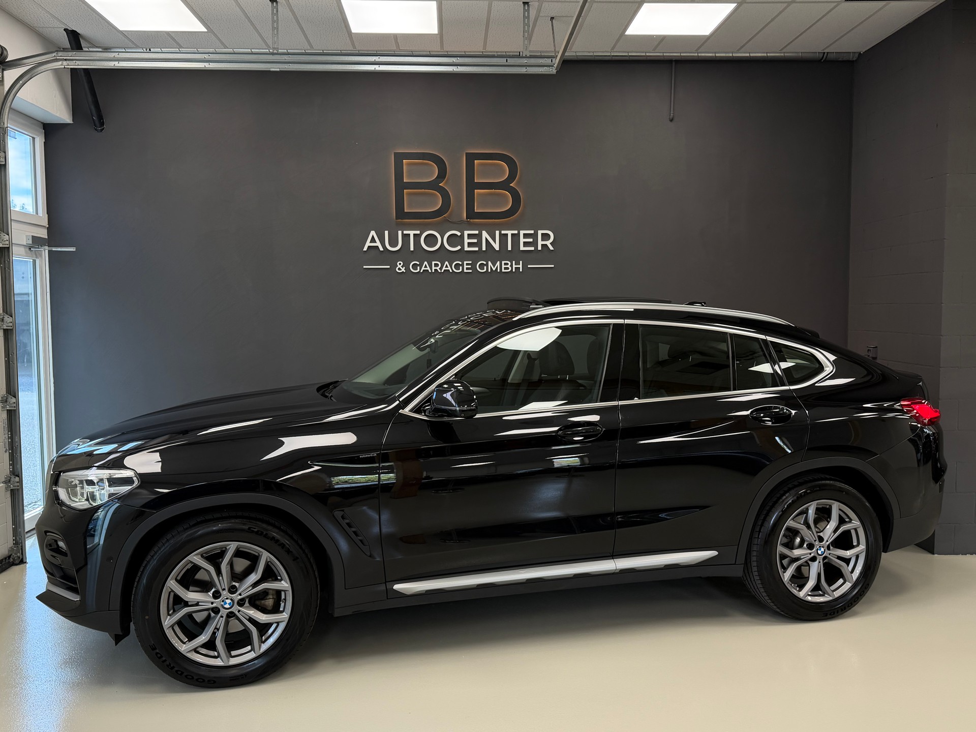BMW X4 xDrive 20d xLine Steptronic-image-2