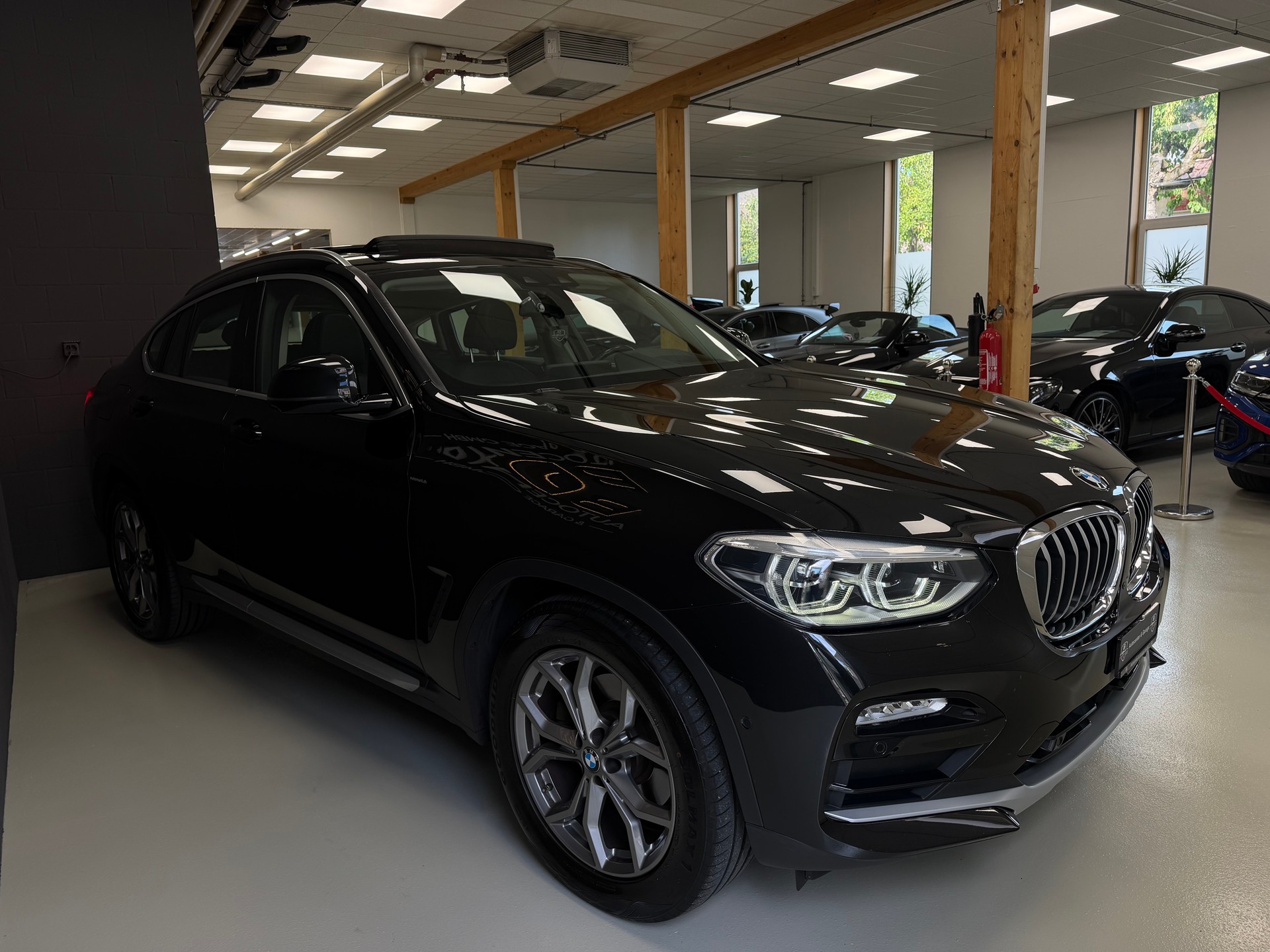 BMW X4 xDrive 20d xLine Steptronic-image-8