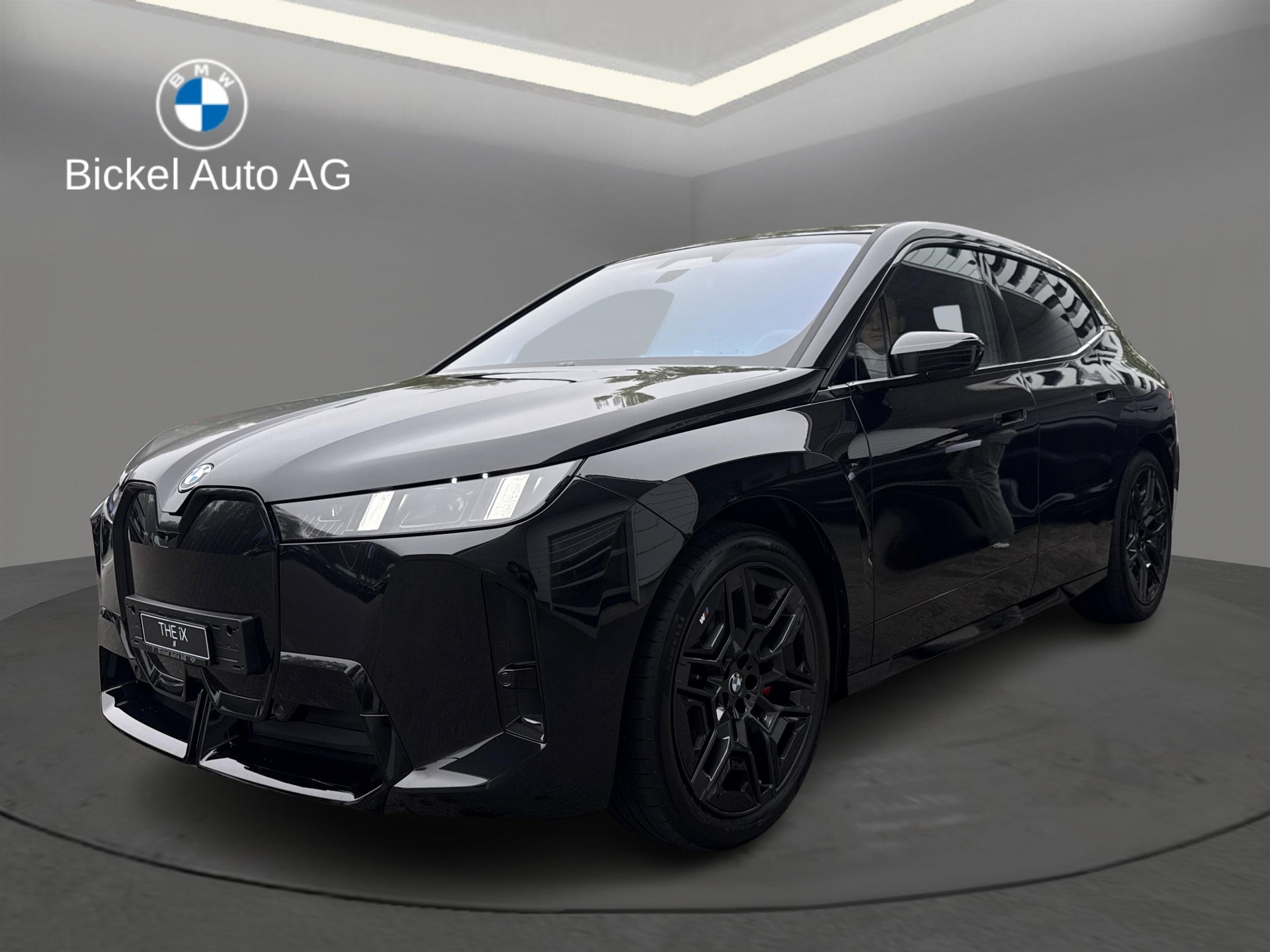 BMW iX xDrive45-image-0