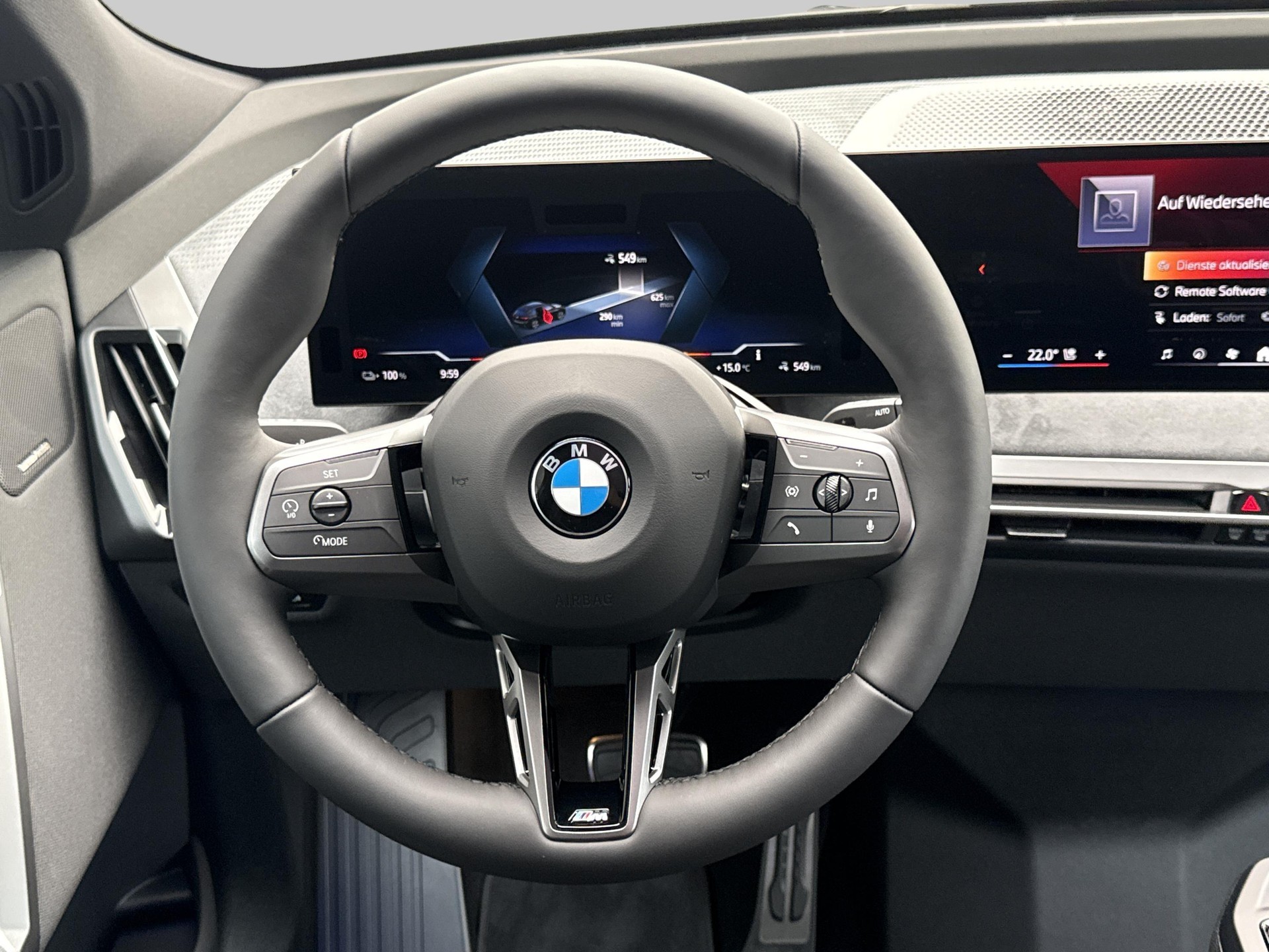 BMW iX xDrive45-image-13