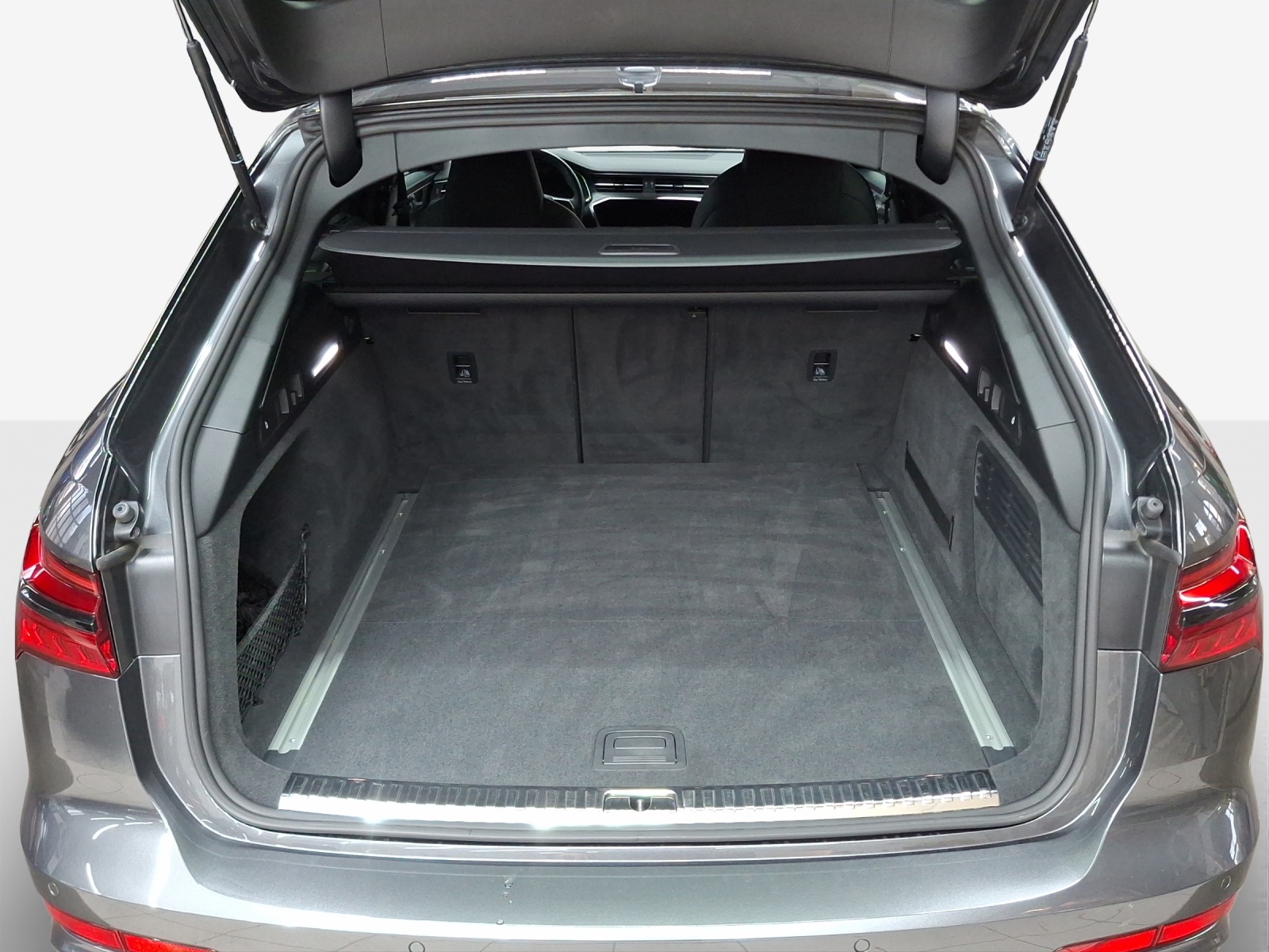AUDI A6 Avant 40 TDI Sport Attraction quattro S-tronic-image-12