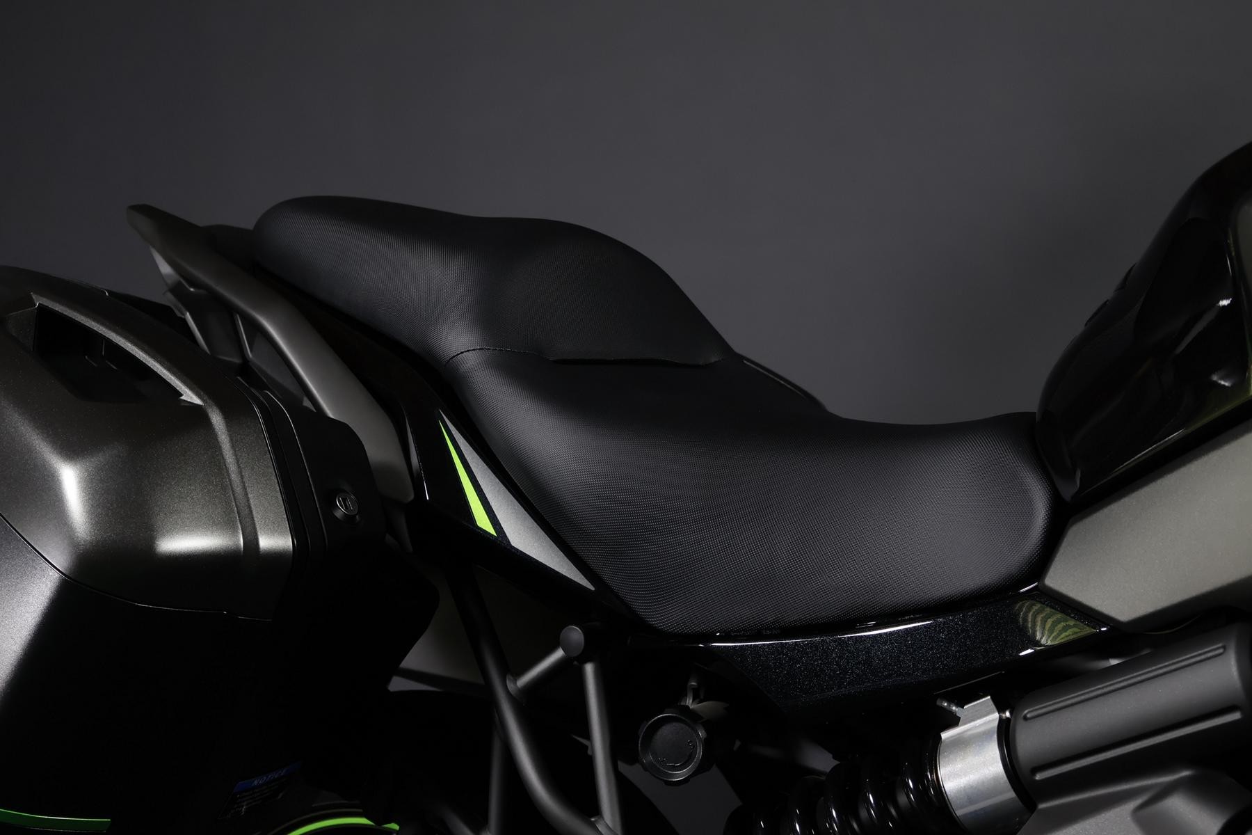KAWASAKI Versys 650 Tourer (49/35KW)-showroom-element-3