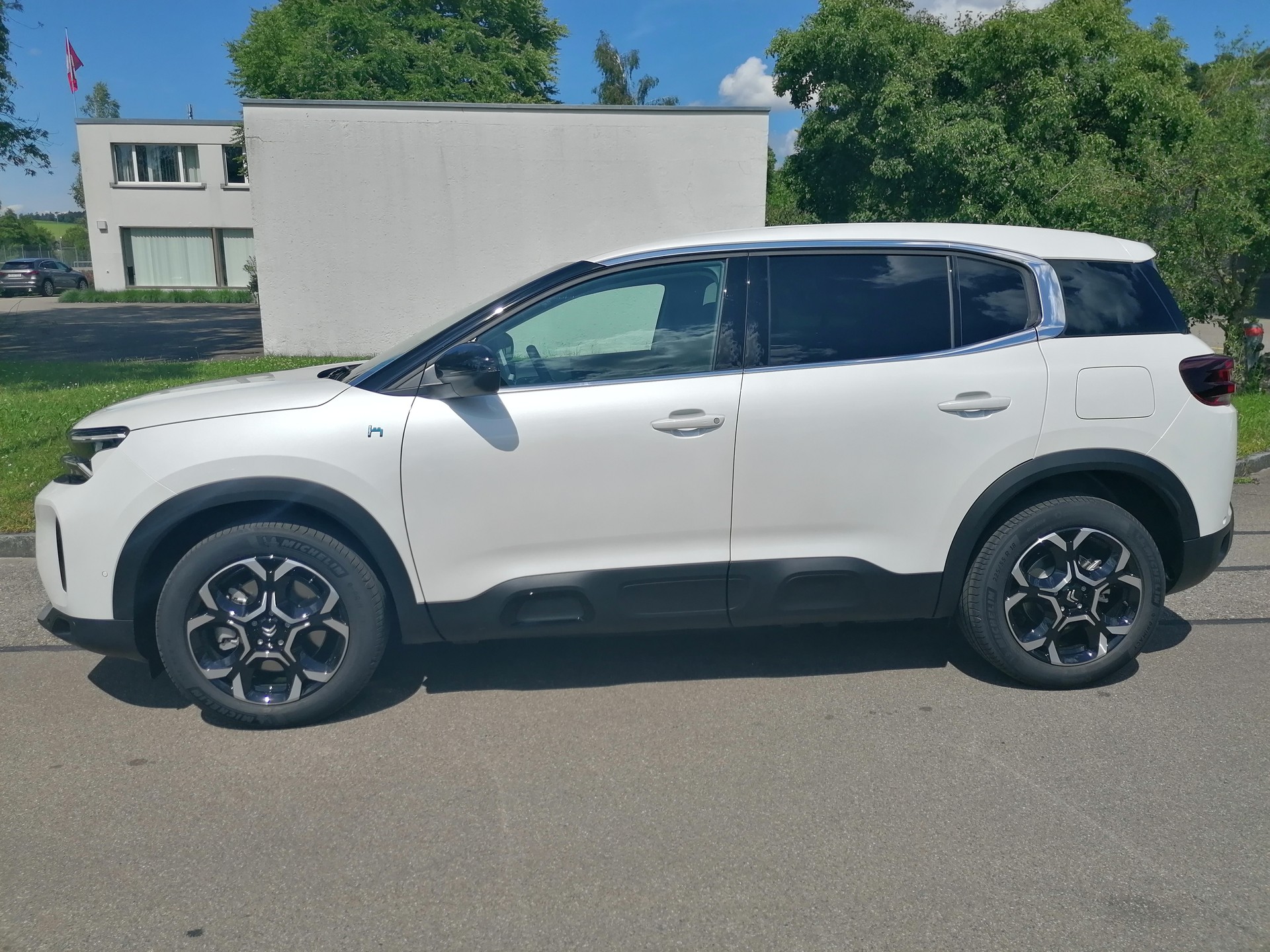 CITROEN C5 Aircross 1.6 PHEV Swiss Edition-image-1