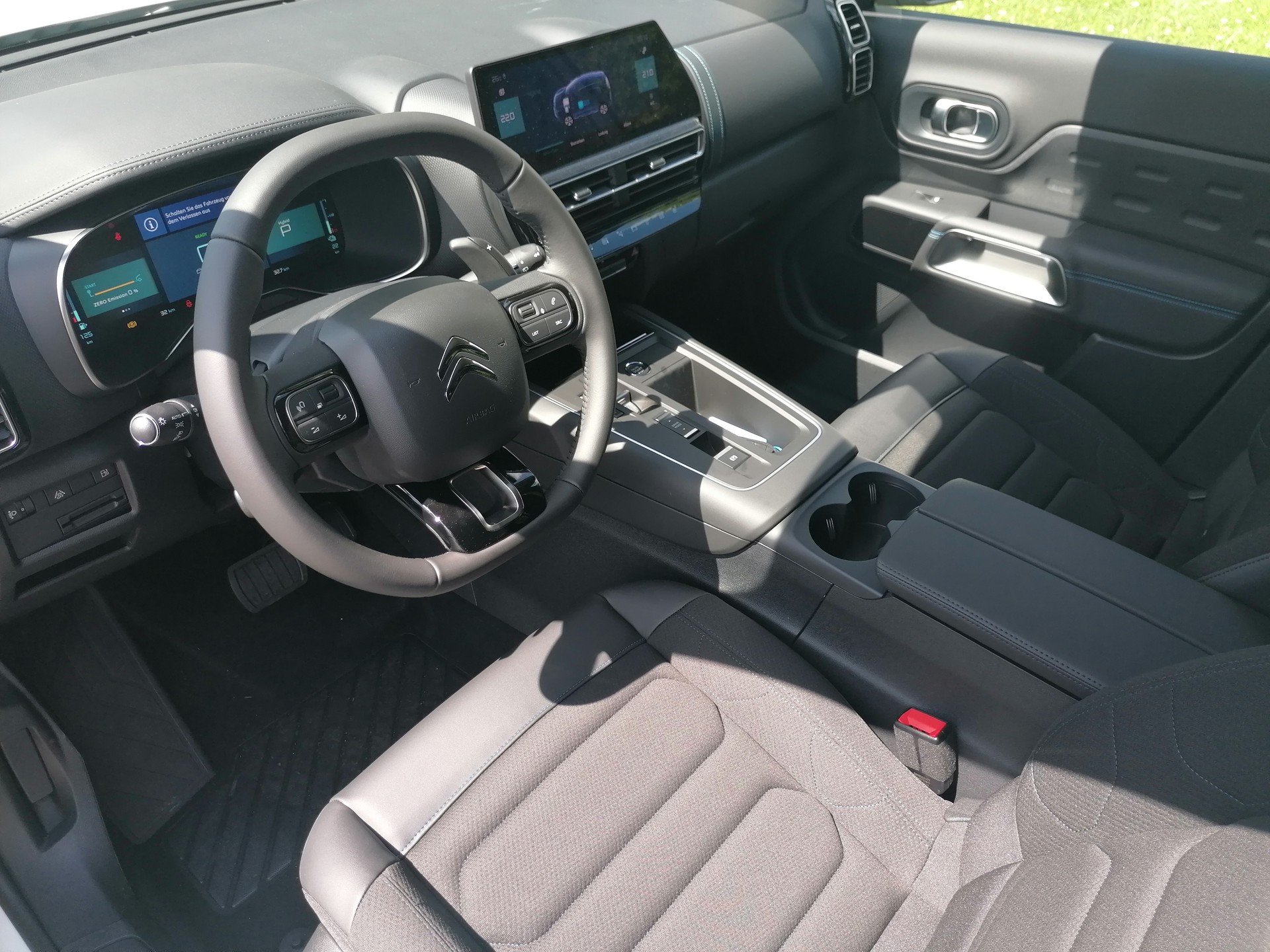 CITROEN C5 Aircross 1.6 PHEV Swiss Edition-image-6