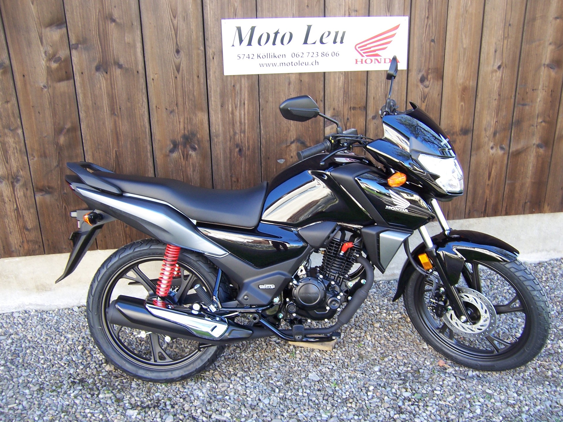 HONDA CBF 125 M-showroom-element-2