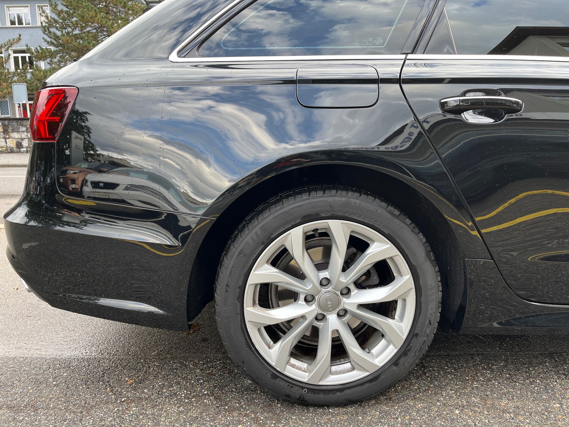 AUDI A6 Avant 2.0 TDI quattro S-tronic-image-15