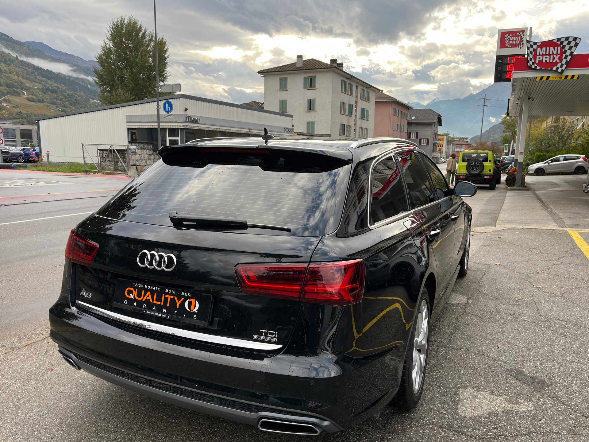 AUDI A6 Avant 2.0 TDI quattro S-tronic-image-4
