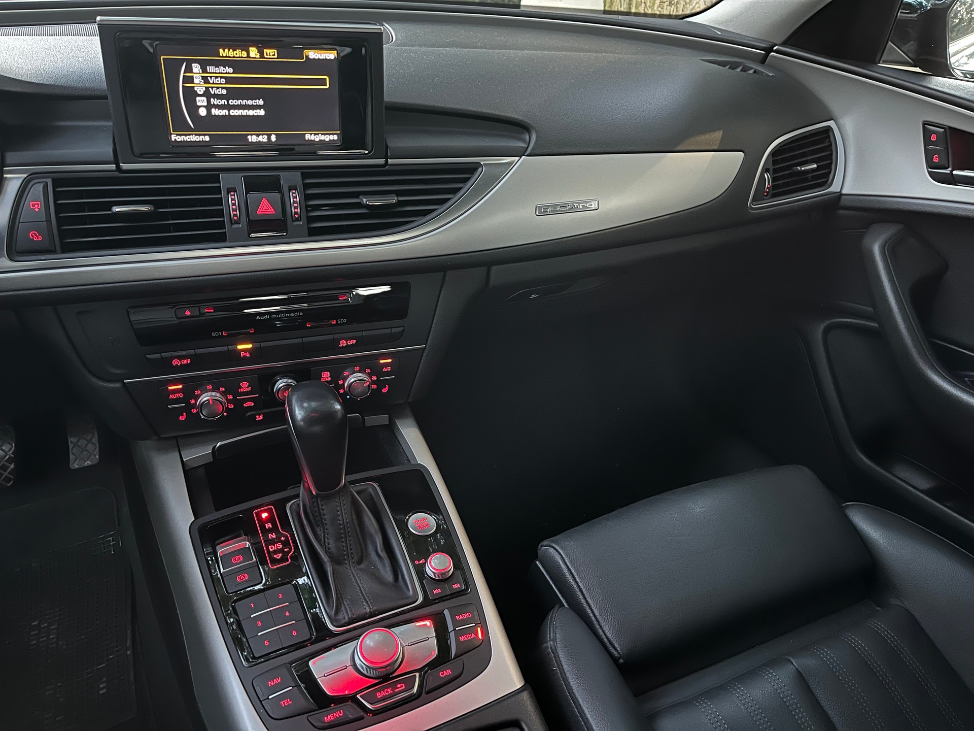 AUDI A6 Avant 2.0 TDI quattro S-tronic-image-13