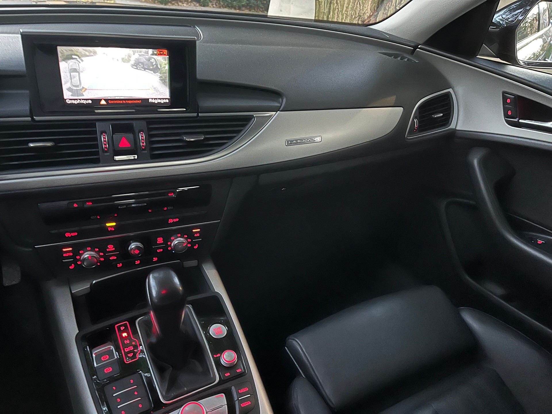 AUDI A6 Avant 2.0 TDI quattro S-tronic-image-12