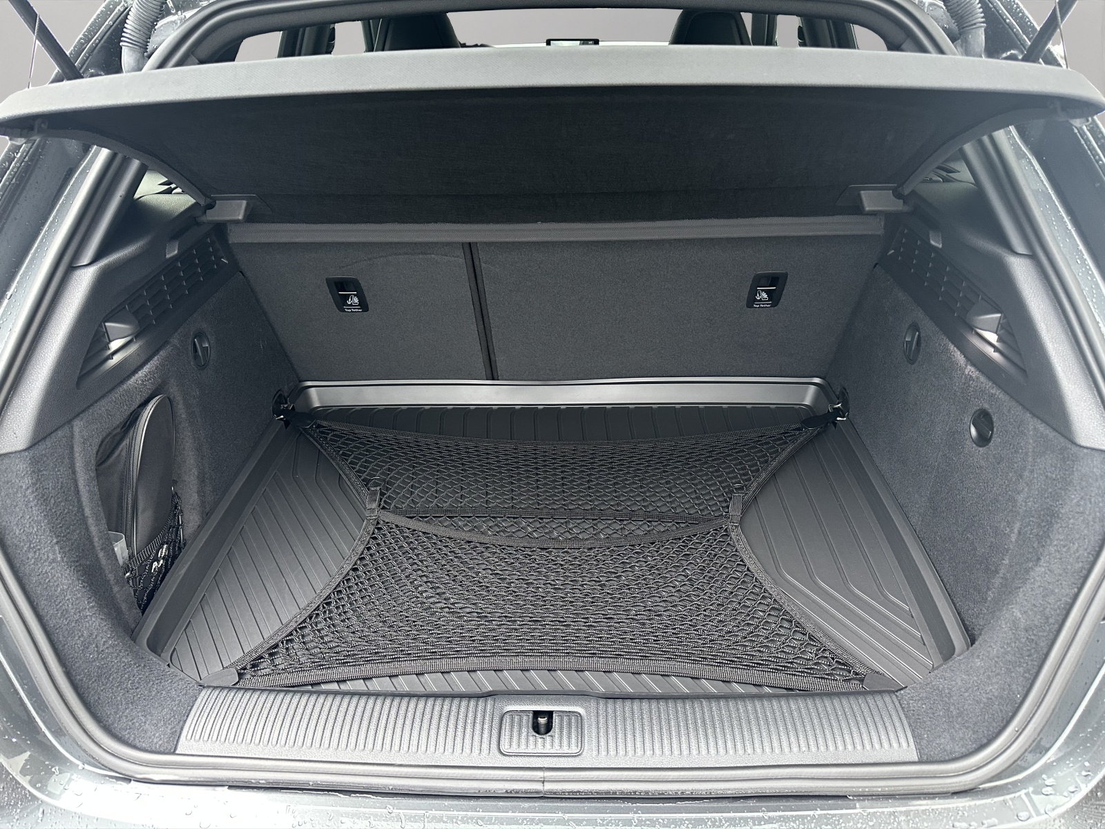 AUDI RS3 2.5 TSI quattro S-tronic-image-13