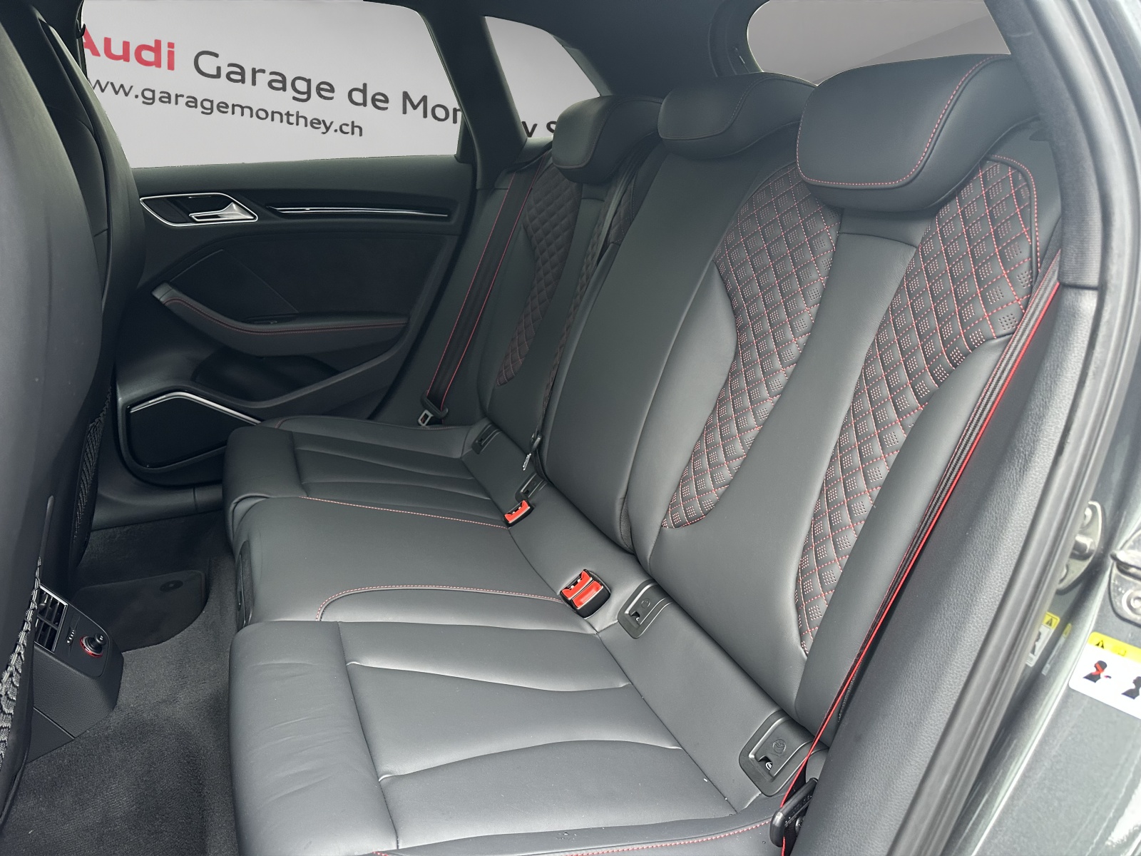 AUDI RS3 2.5 TSI quattro S-tronic-image-7
