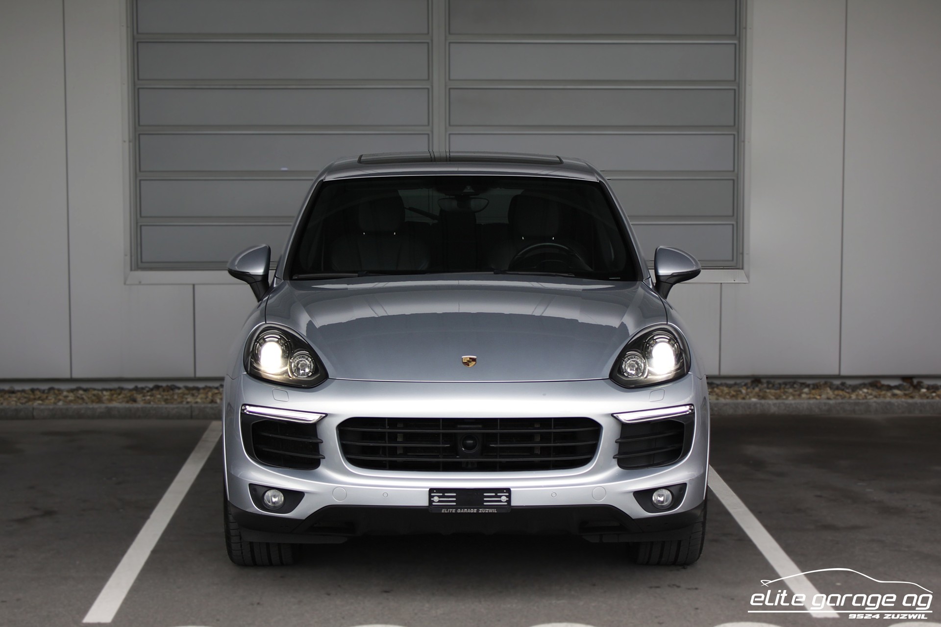 PORSCHE Cayenne S E-Hybrid-image-7
