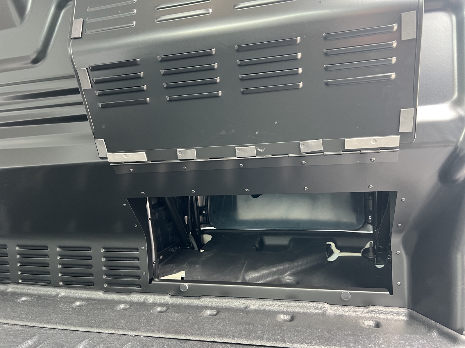 VW Transporter 2.0 TDI Automat-image-15