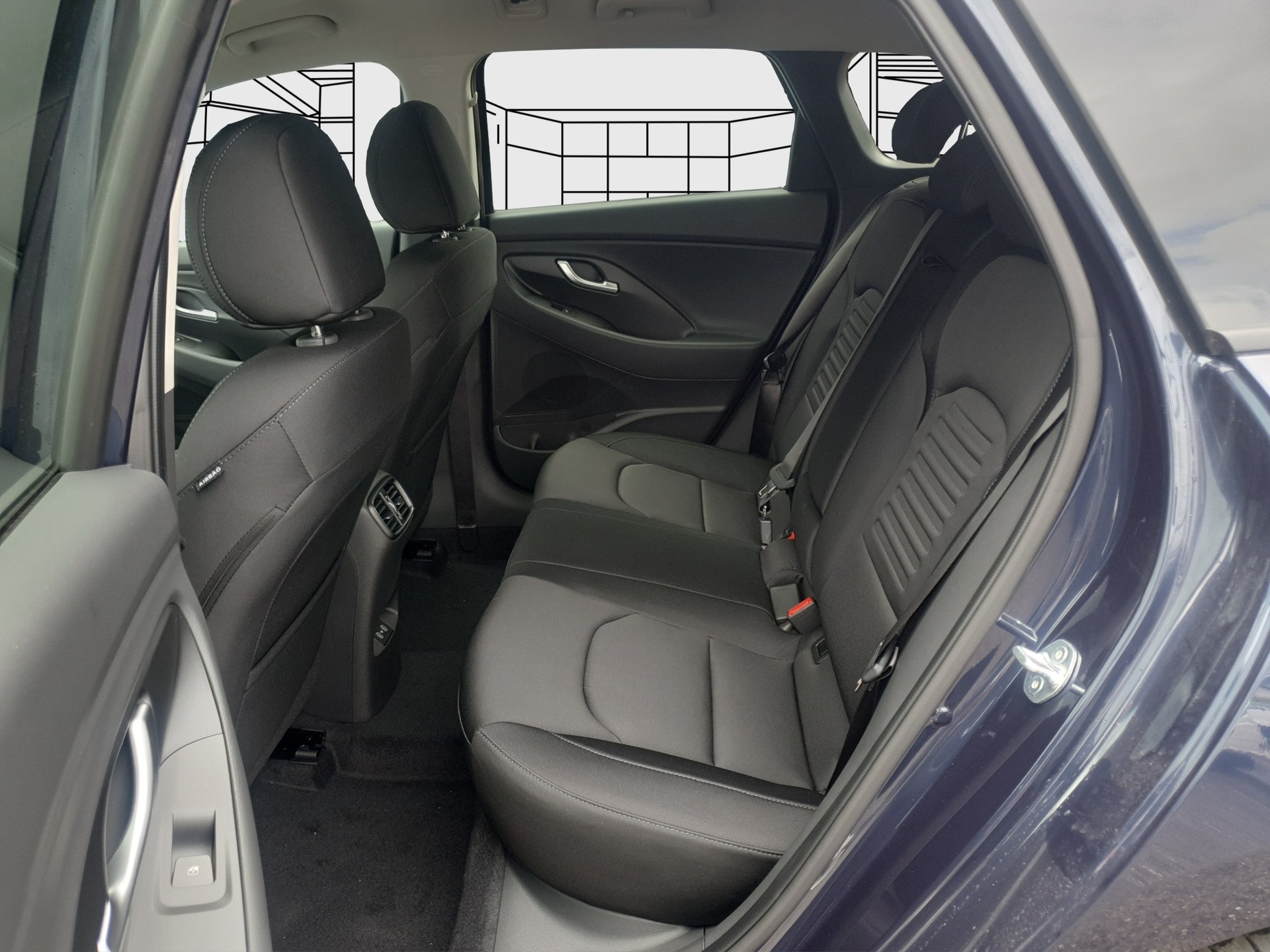 HYUNDAI i30 Wagon 1.5 T-GDi Amplia Auto.-image-11