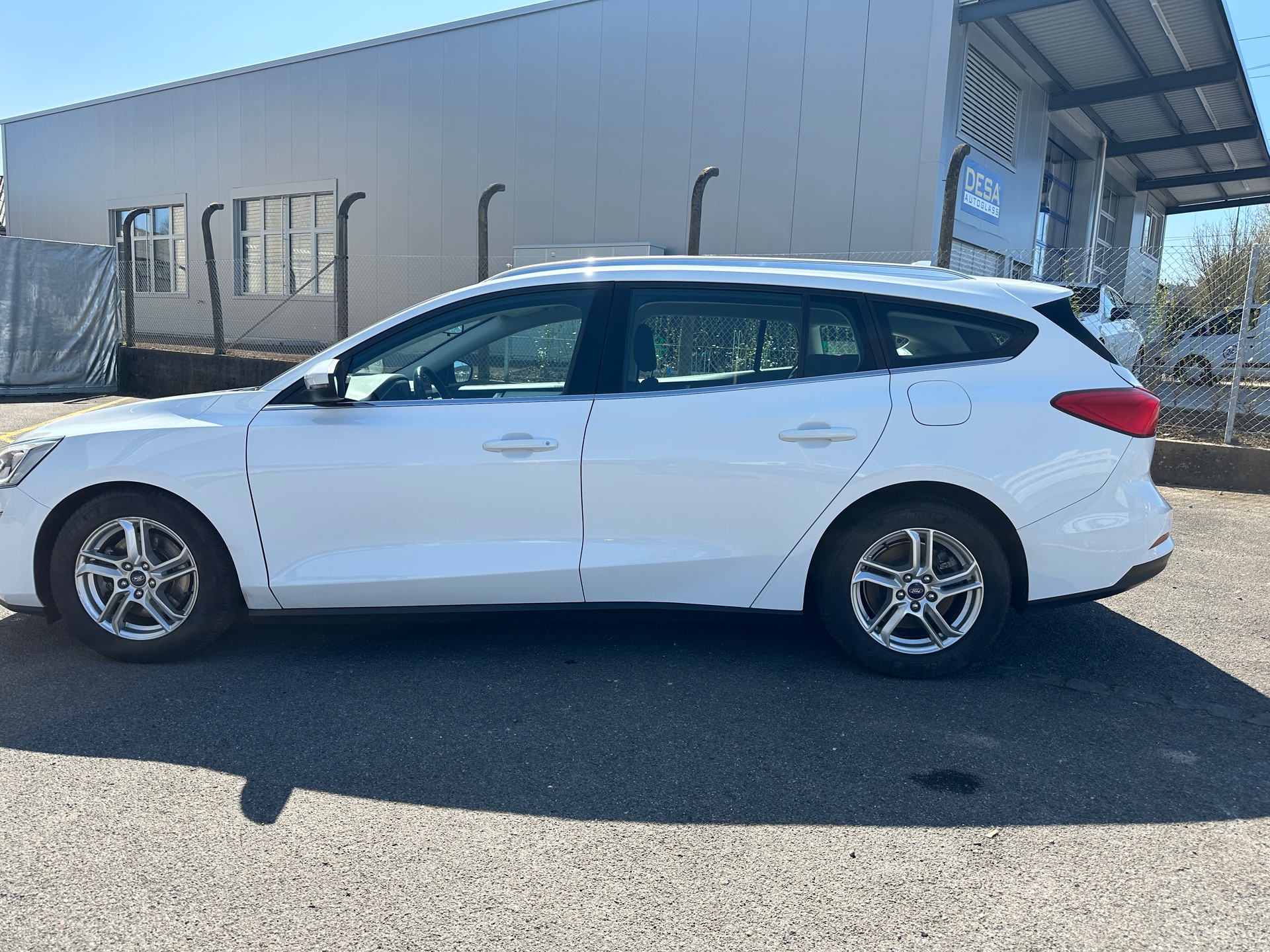 FORD Focus 1.0 SCTi Business-image-6