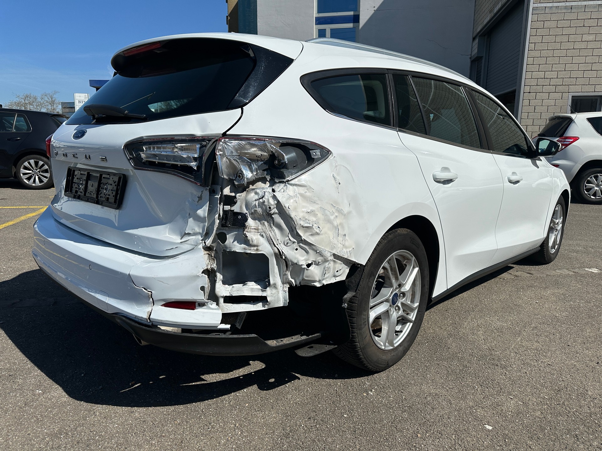 FORD Focus 1.0 SCTi Business-image-3