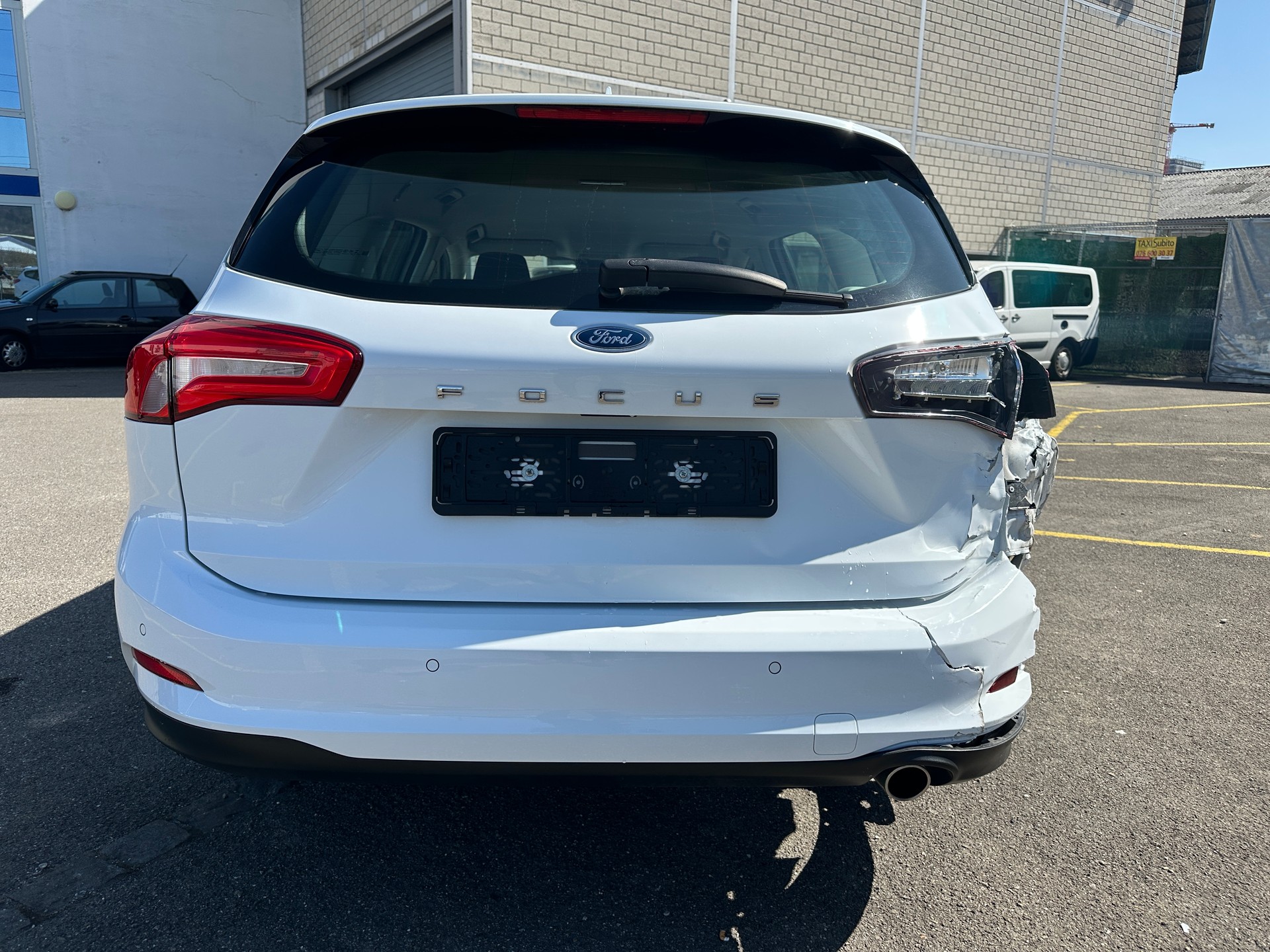FORD Focus 1.0 SCTi Business-image-4