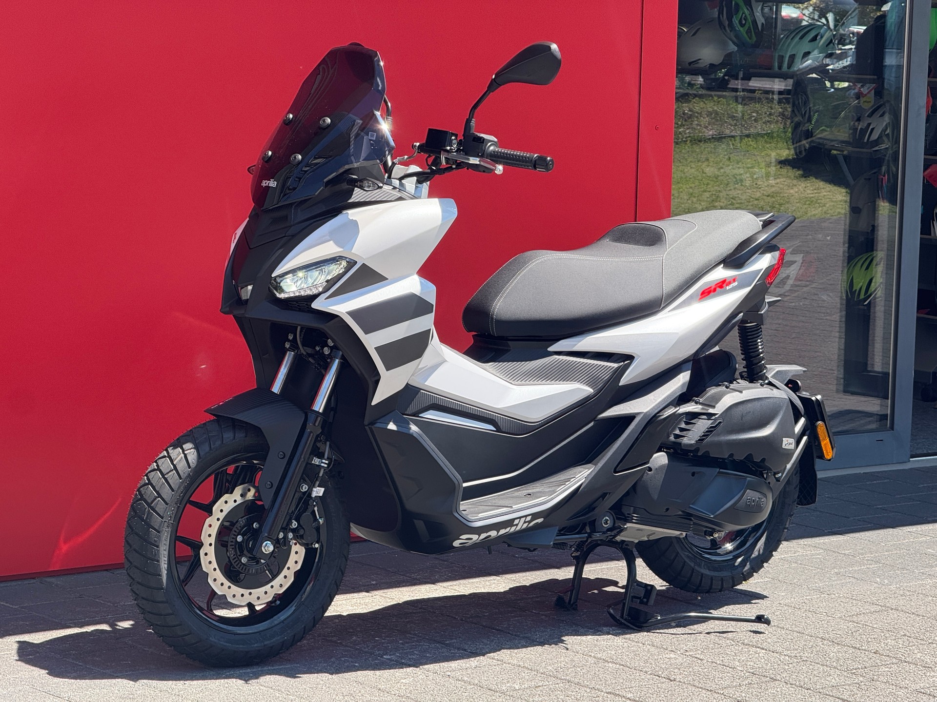 APRILIA SR 125 GT ABS E5+-image-11