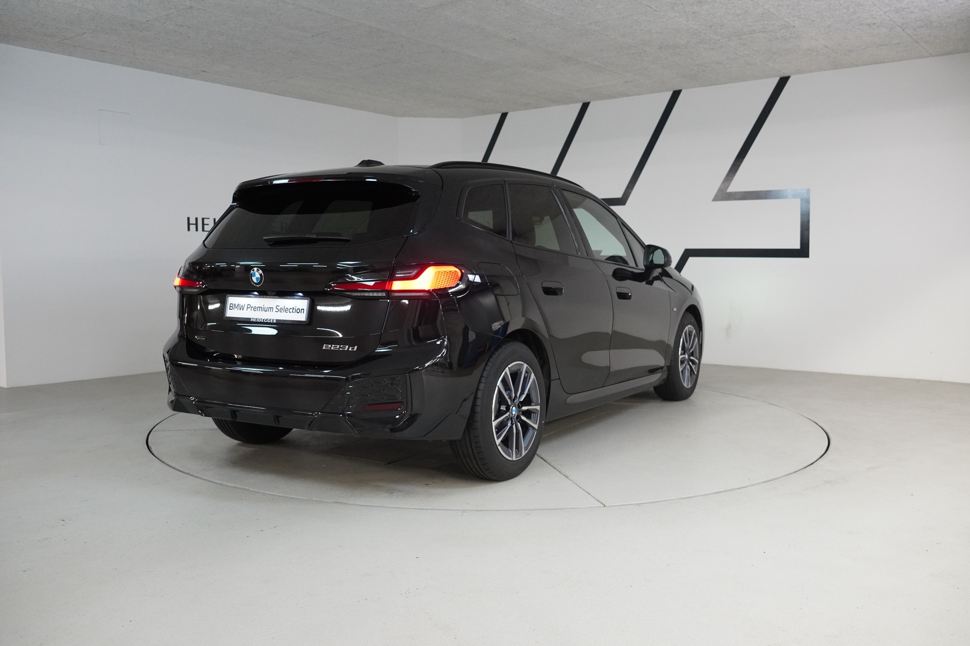 BMW 223d Active Tourer xDrive M Sport DKG-image-6