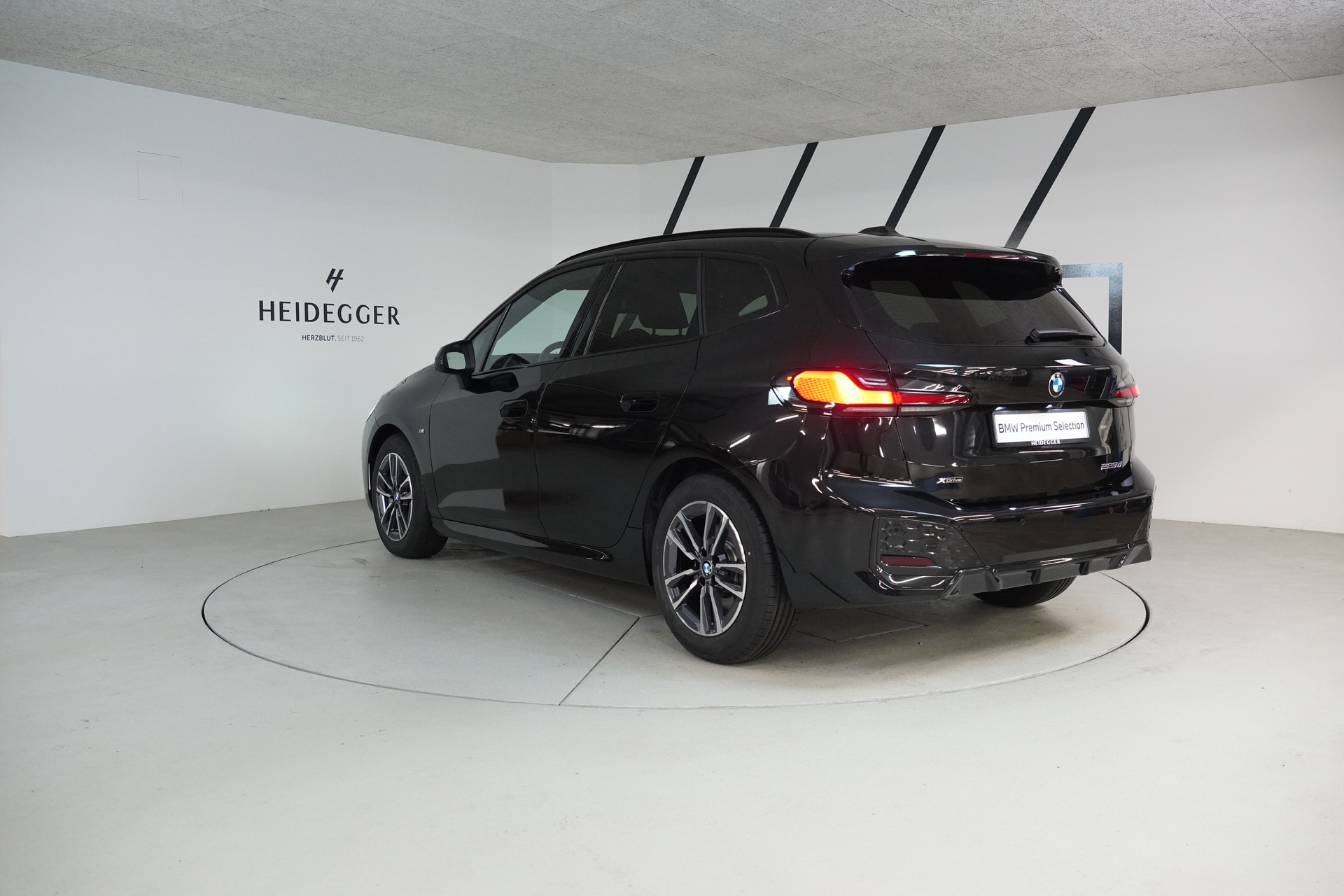 BMW 223d Active Tourer xDrive M Sport DKG-image-4