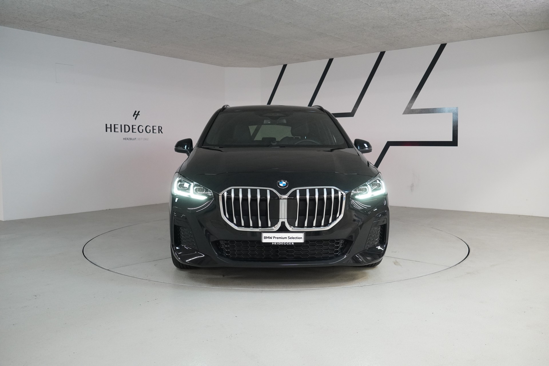 BMW 223d Active Tourer xDrive M Sport DKG-image-1