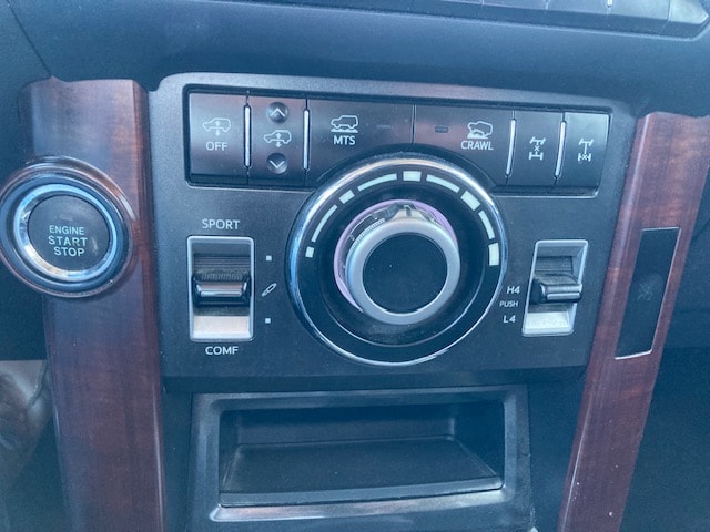 TOYOTA Land Cruiser 3.0 TD Sol Premium Automatic-image-14