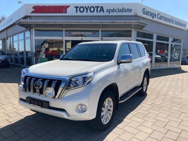 TOYOTA Land Cruiser 3.0 TD Sol Premium Automatic-image-0