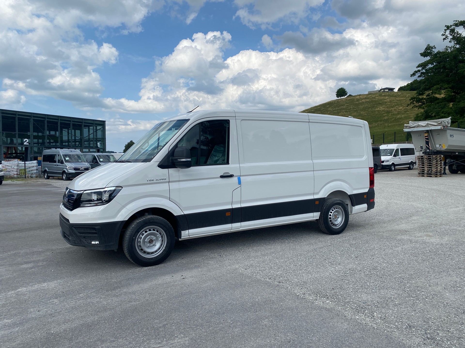 MAN TGE 3.140 4X2 L3 H2-image-4