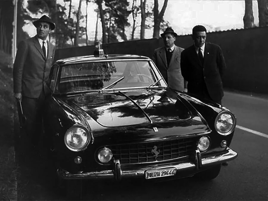 FERRARI 250 GTE 2+2-image-3