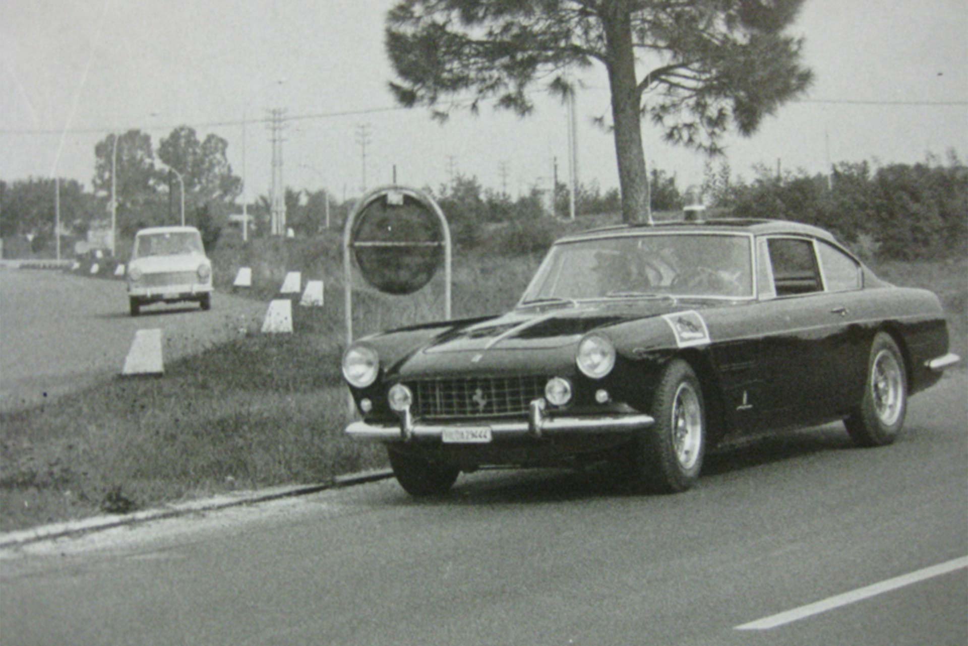 FERRARI 250 GTE 2+2-image-4
