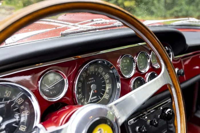 FERRARI 250 GTE 2+2-image-13